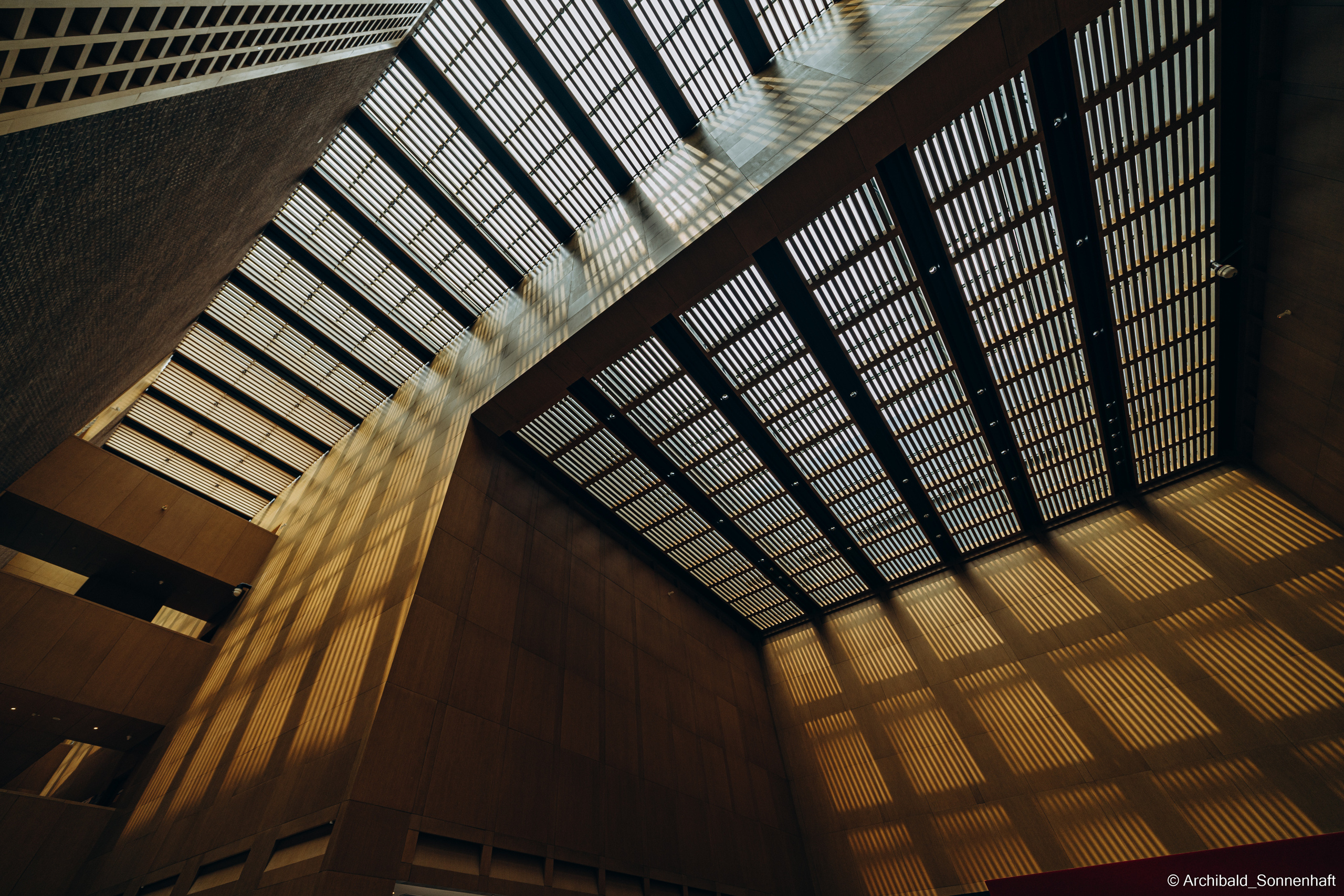 Points lines and planes among us. Photographer in Guangzhou, China. Archibald Sonnenhaft