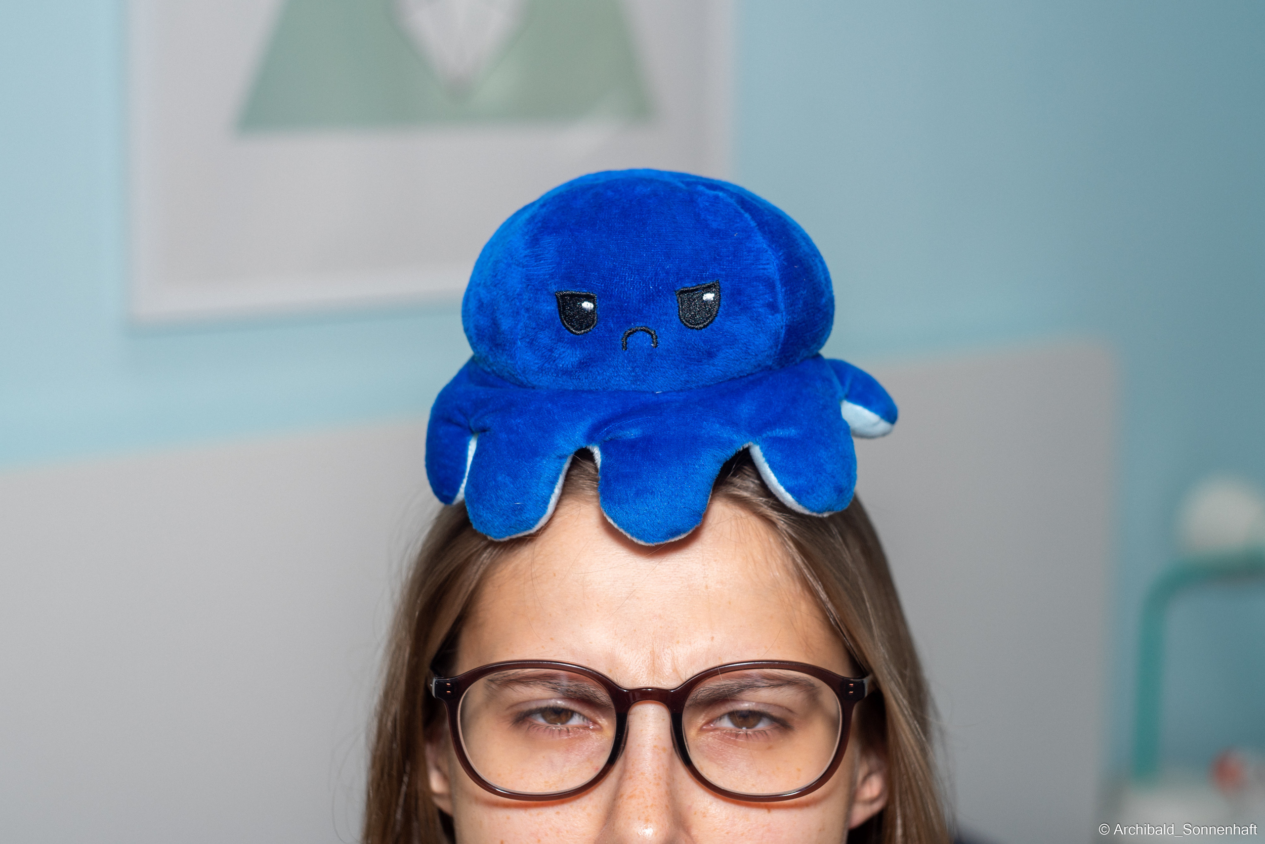 Alina Ermakova, student of Tianjin University. Photographer in Guangzhou, China. Archibald Sonnenhaft