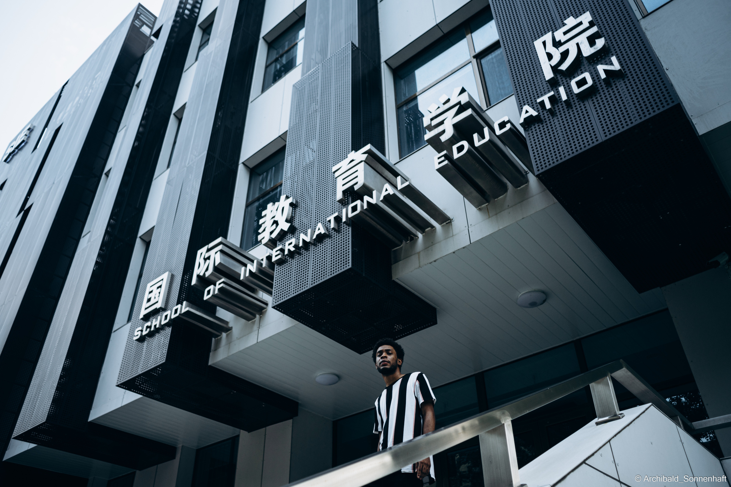 Dilan, Student of Tianjin University. Photographer in Guangzhou, China. Archibald Sonnenhaft