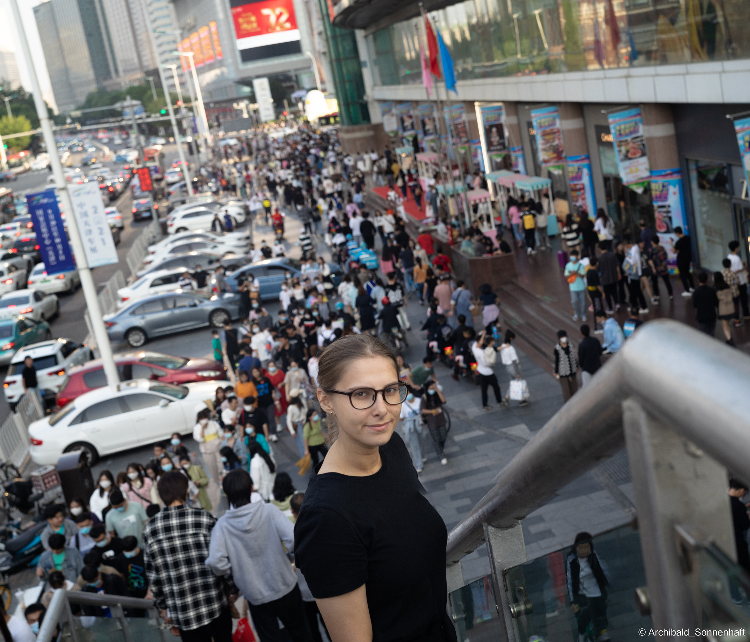 Alina Ermakova, student of Tianjin University. Photographer in Guangzhou, China. Archibald Sonnenhaft
