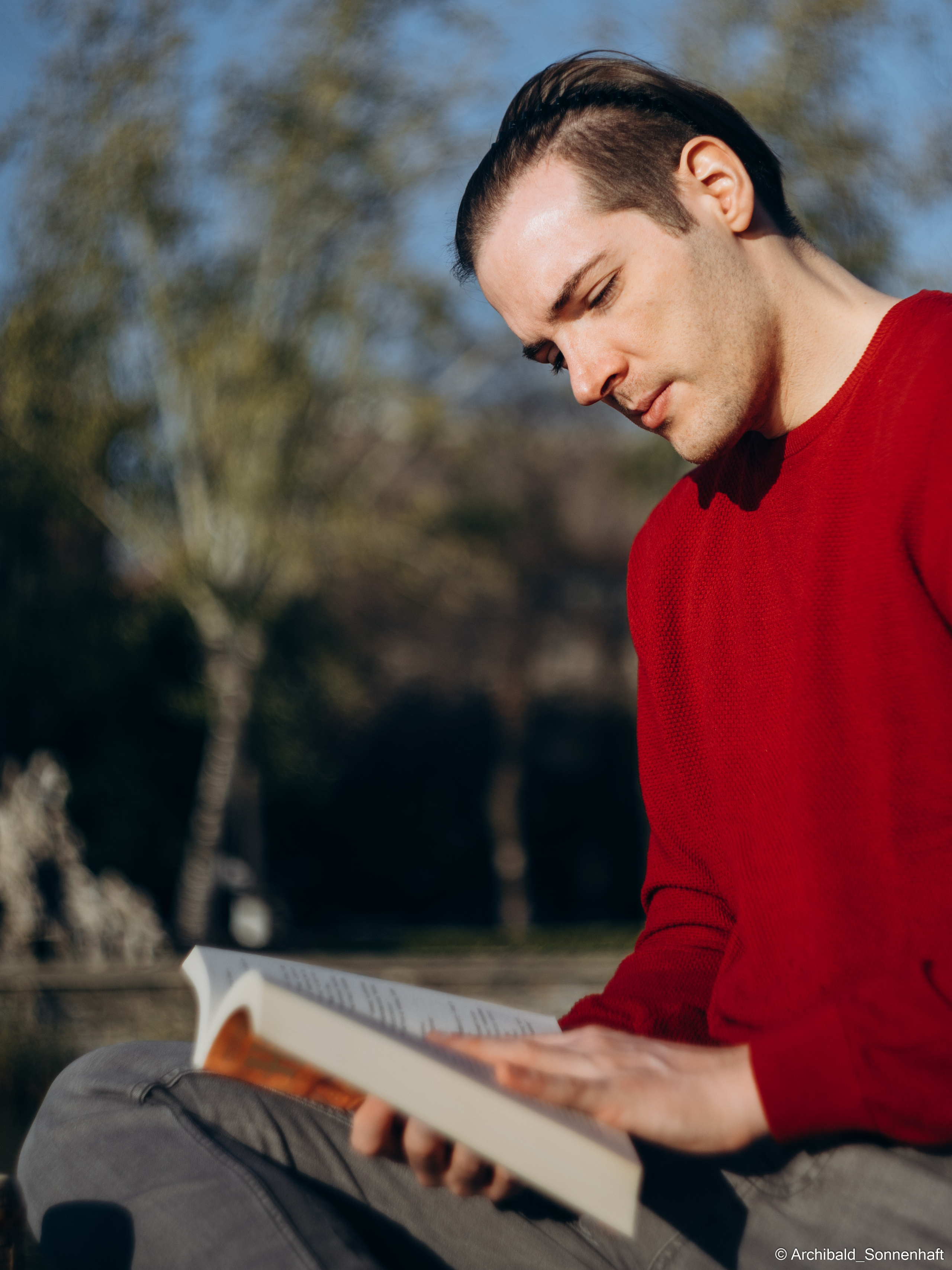 Juan Manuel, 2022.11. Photographer in Guangzhou, China. Archibald Sonnenhaft
