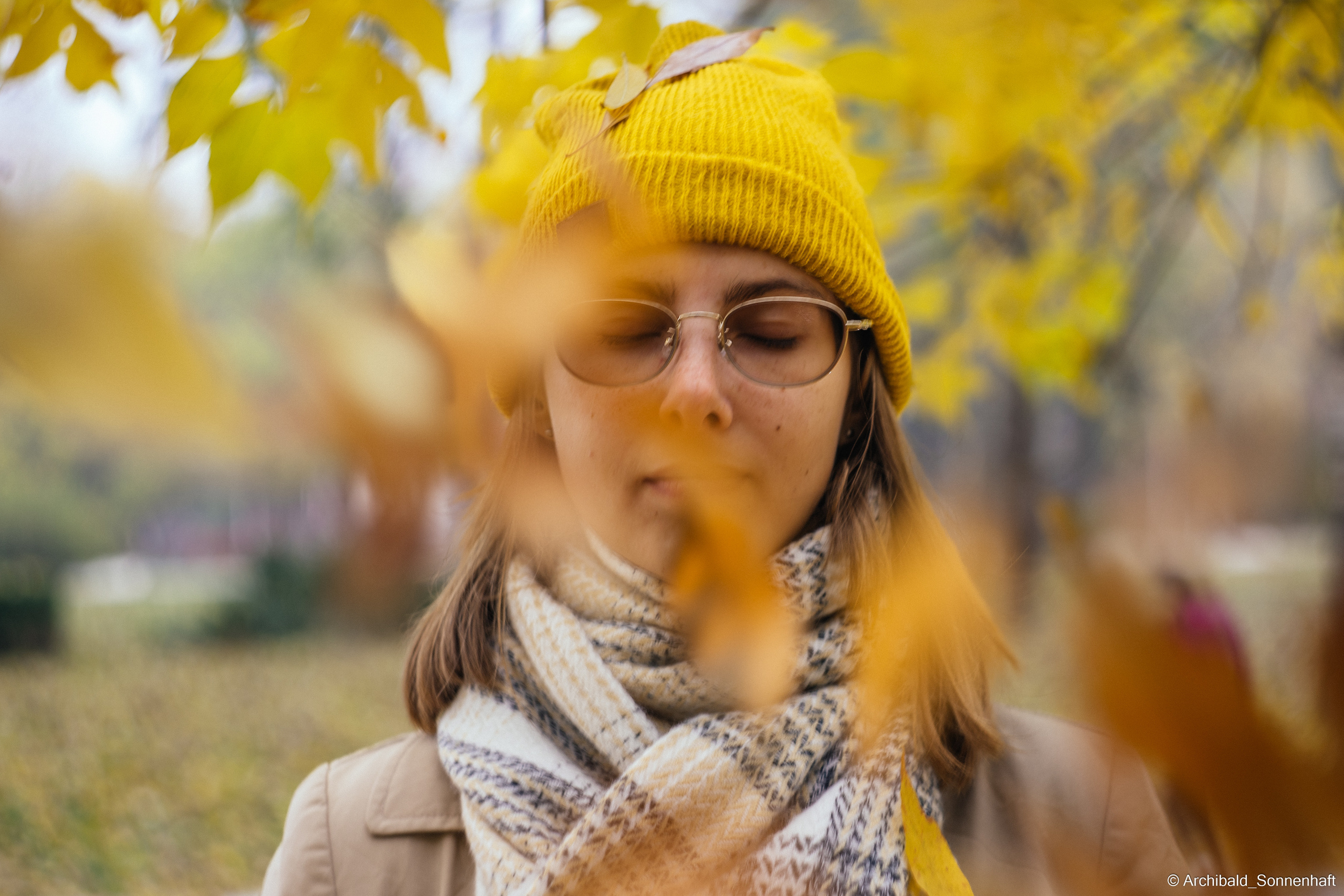 Alina Ermakova, student of Tianjin University. Photographer in Guangzhou, China. Archibald Sonnenhaft