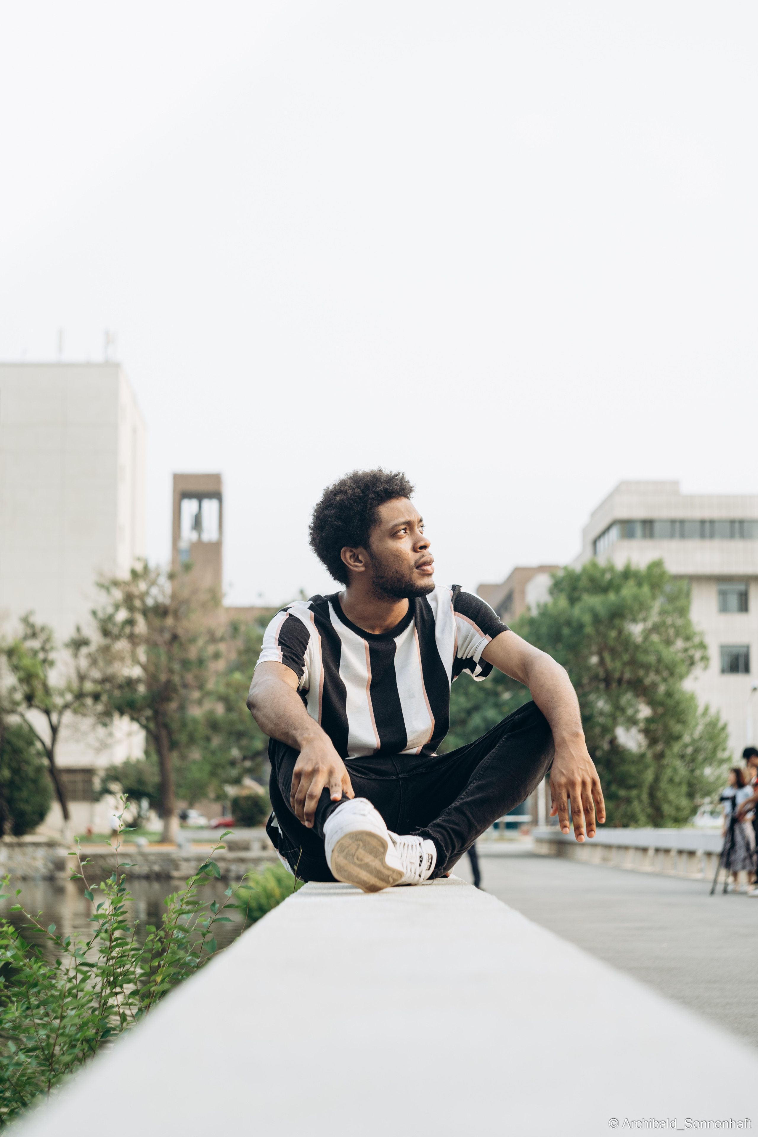 Dilan, Student of Tianjin University. Photographer in Guangzhou, China. Archibald Sonnenhaft