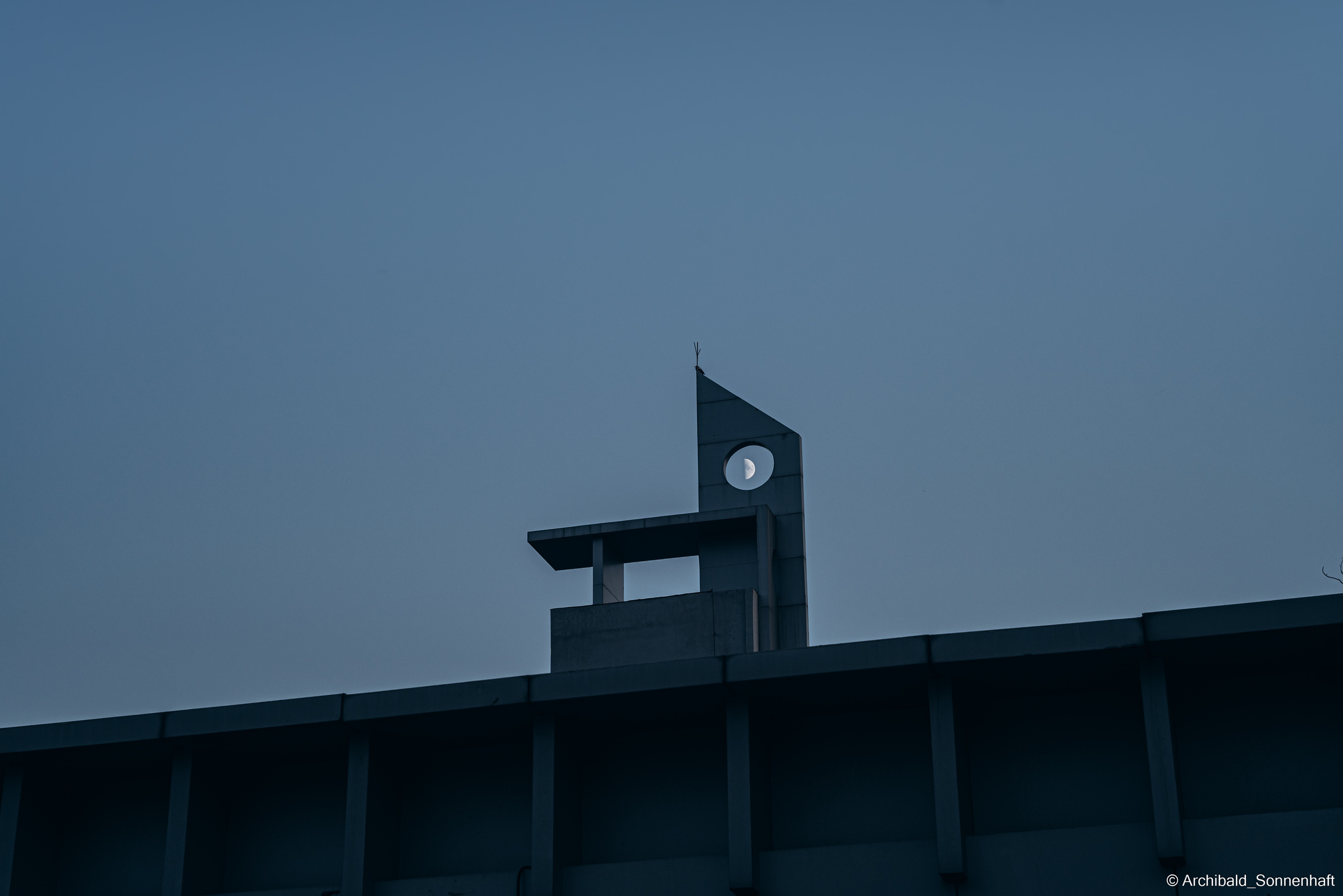 I study here!. Photographer in Guangzhou, China. Archibald Sonnenhaft