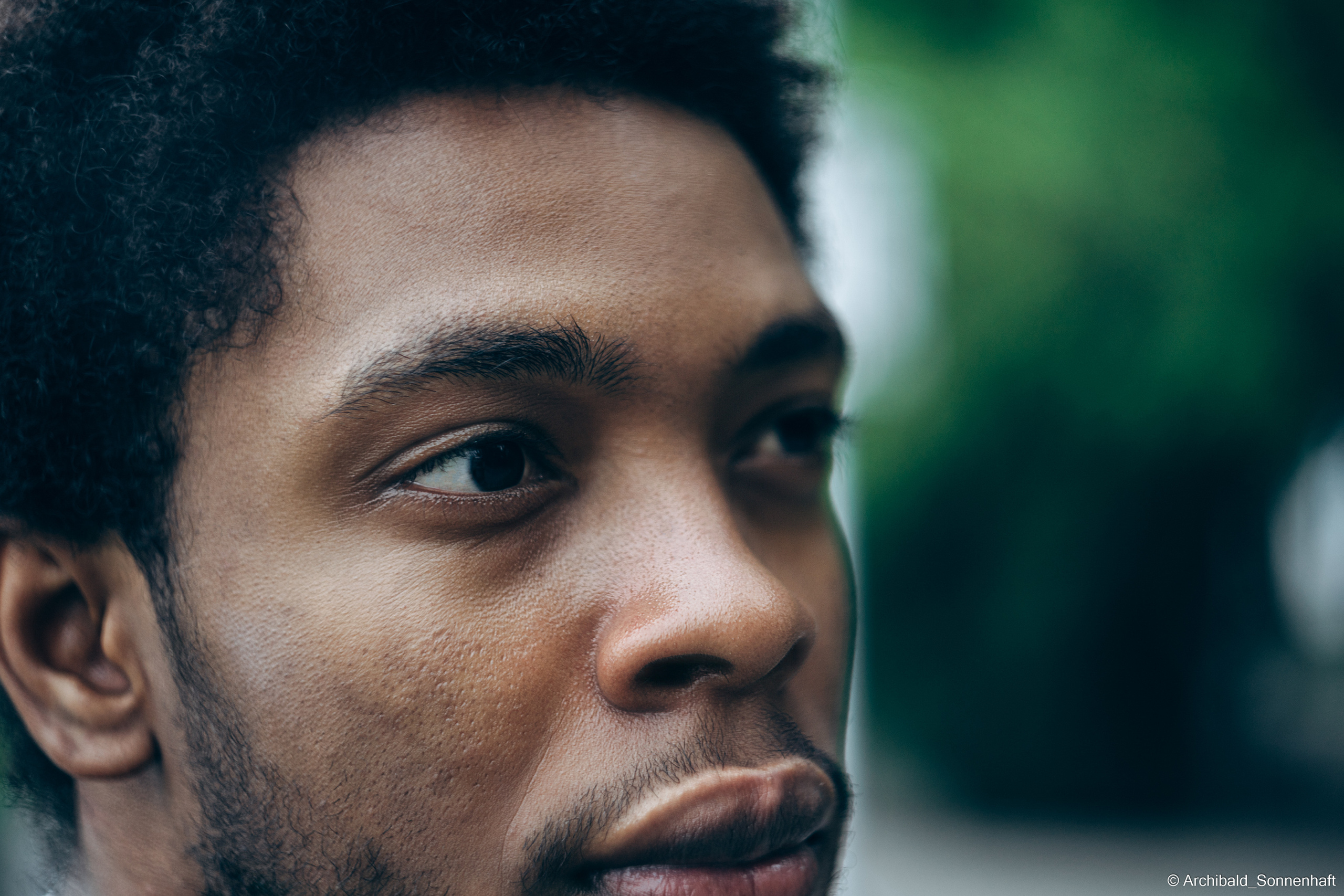 Dilan, Student of Tianjin University. Photographer in Guangzhou, China. Archibald Sonnenhaft