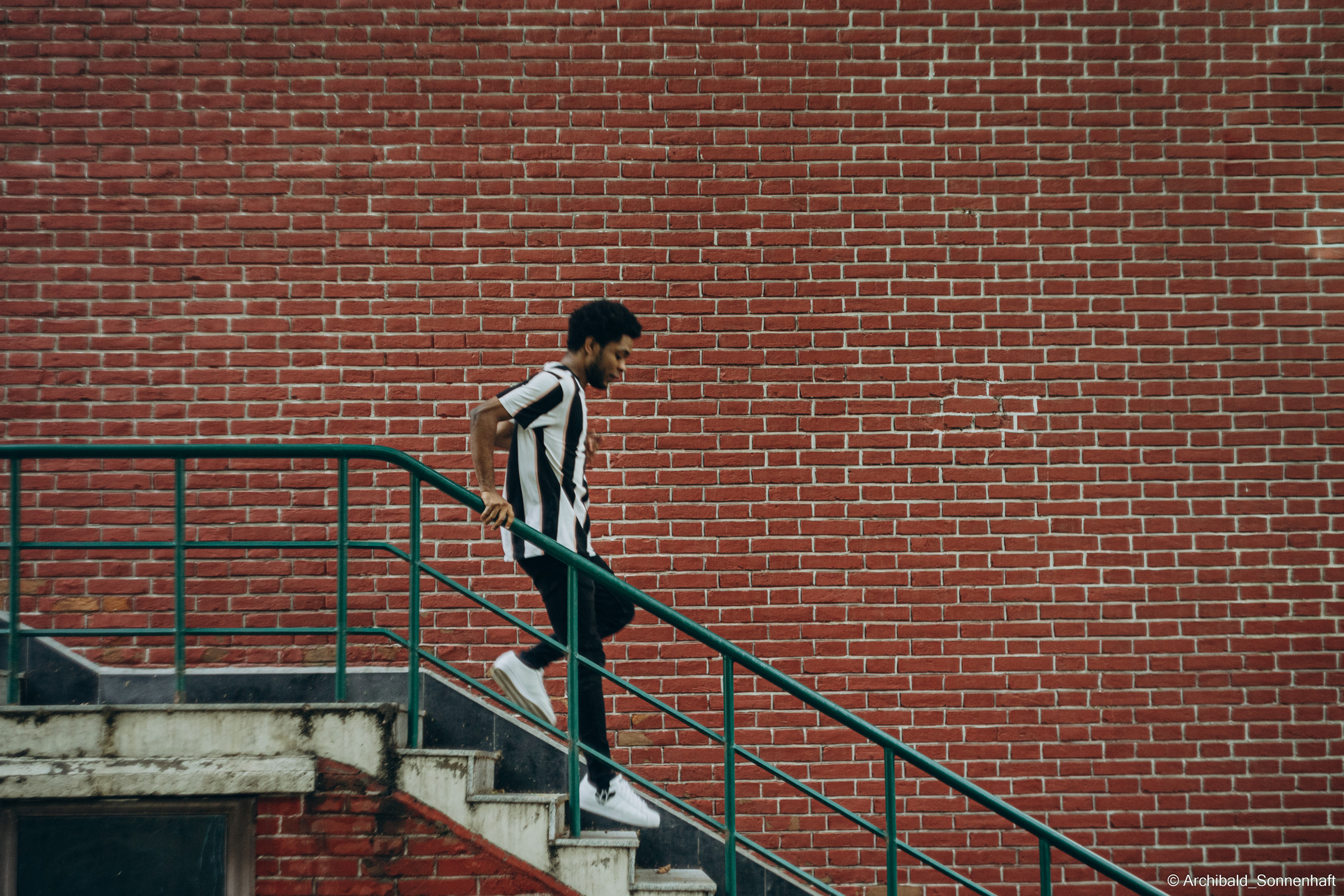 Dilan, Student of Tianjin University. Photographer in Guangzhou, China. Archibald Sonnenhaft