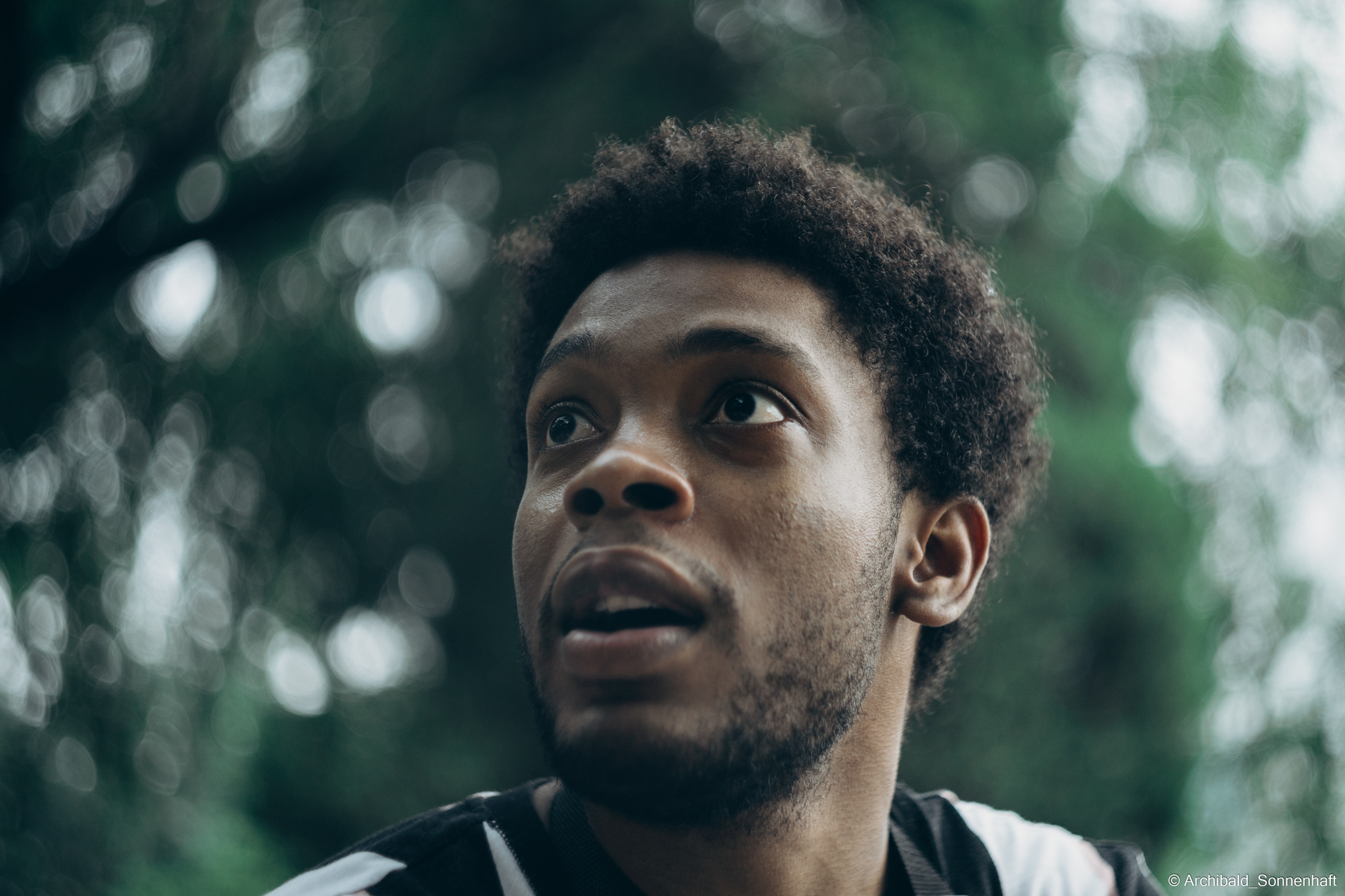 Dilan, Student of Tianjin University. Photographer in Guangzhou, China. Archibald Sonnenhaft