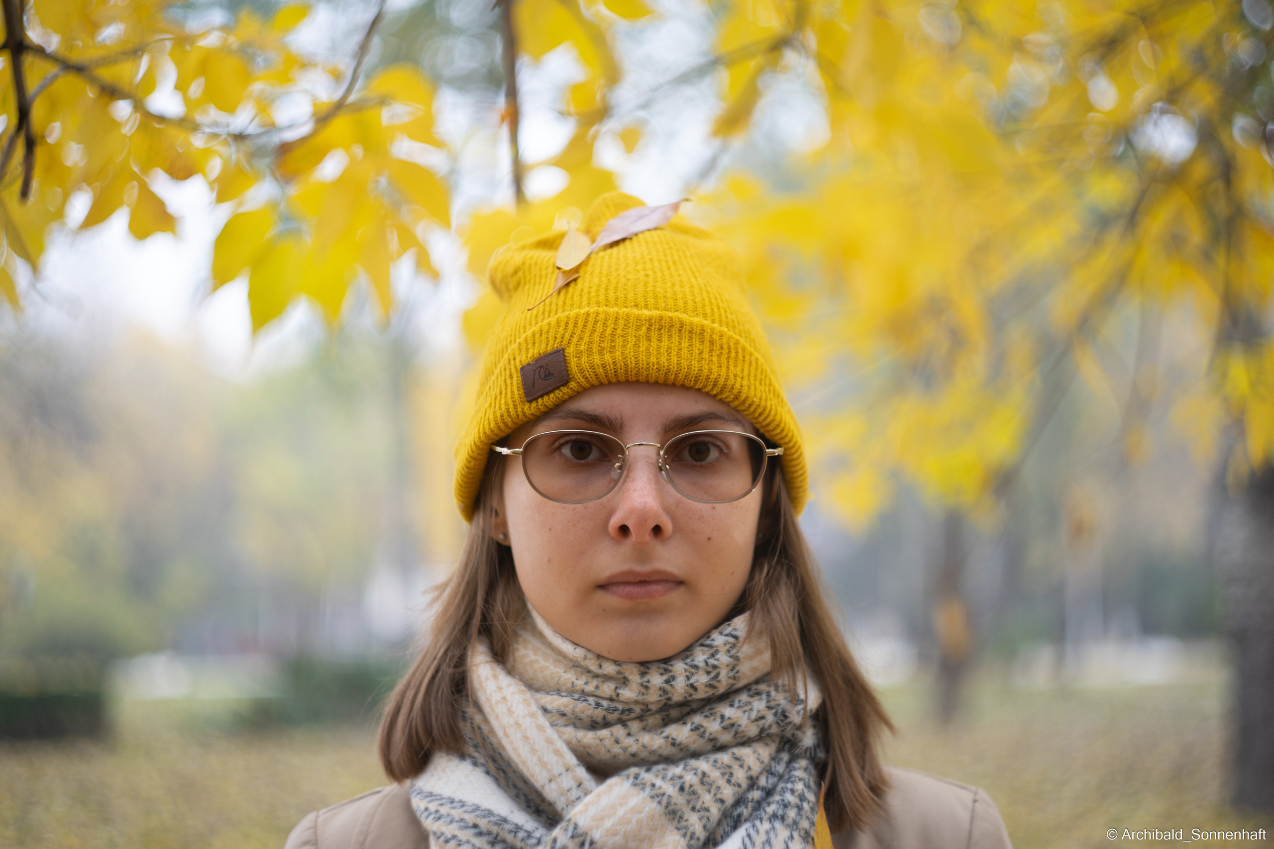 Alina Ermakova, student of Tianjin University. Photographer in Guangzhou, China. Archibald Sonnenhaft