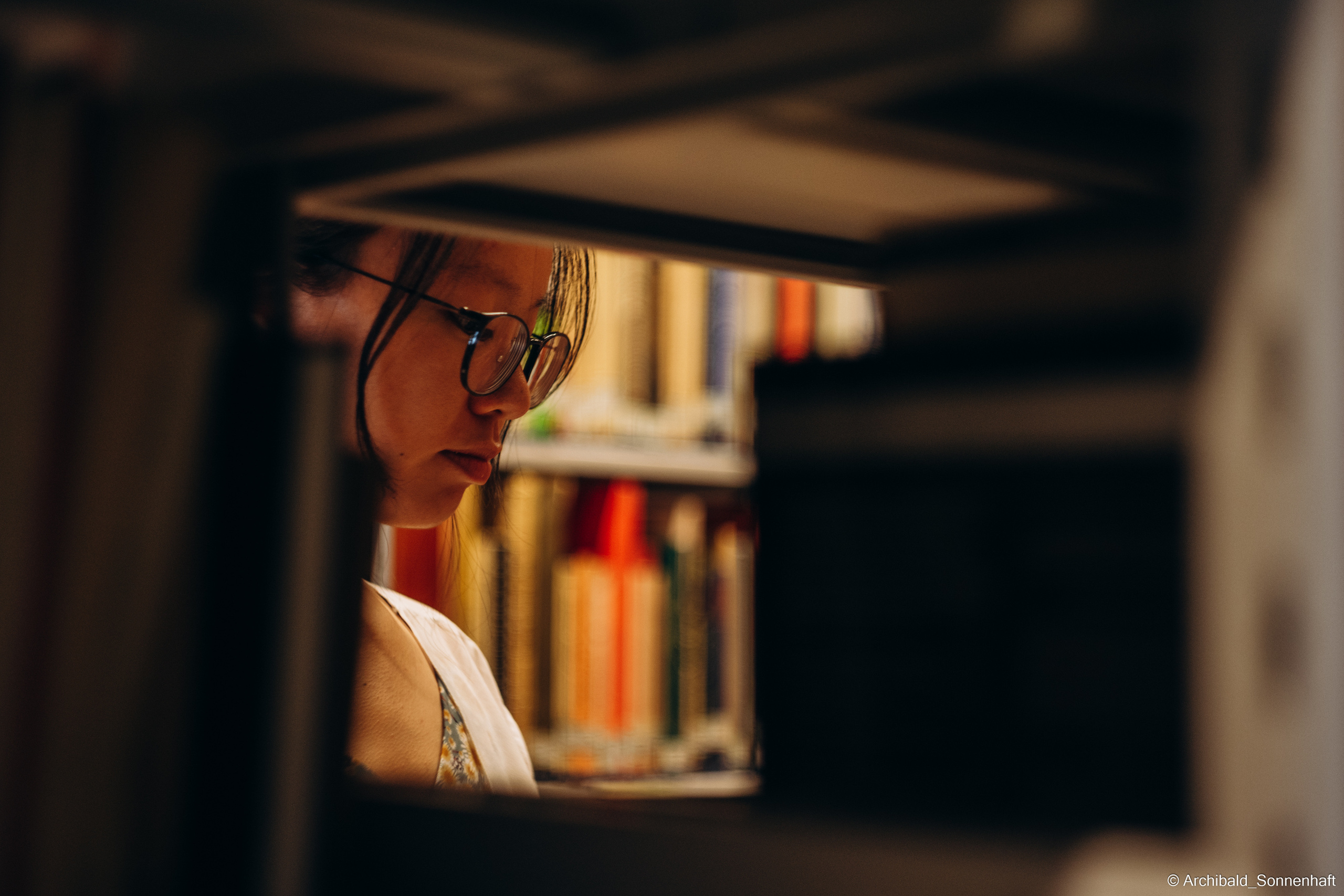 Chenxin, Chinese student of TJU. Photographer in Guangzhou, China. Archibald Sonnenhaft