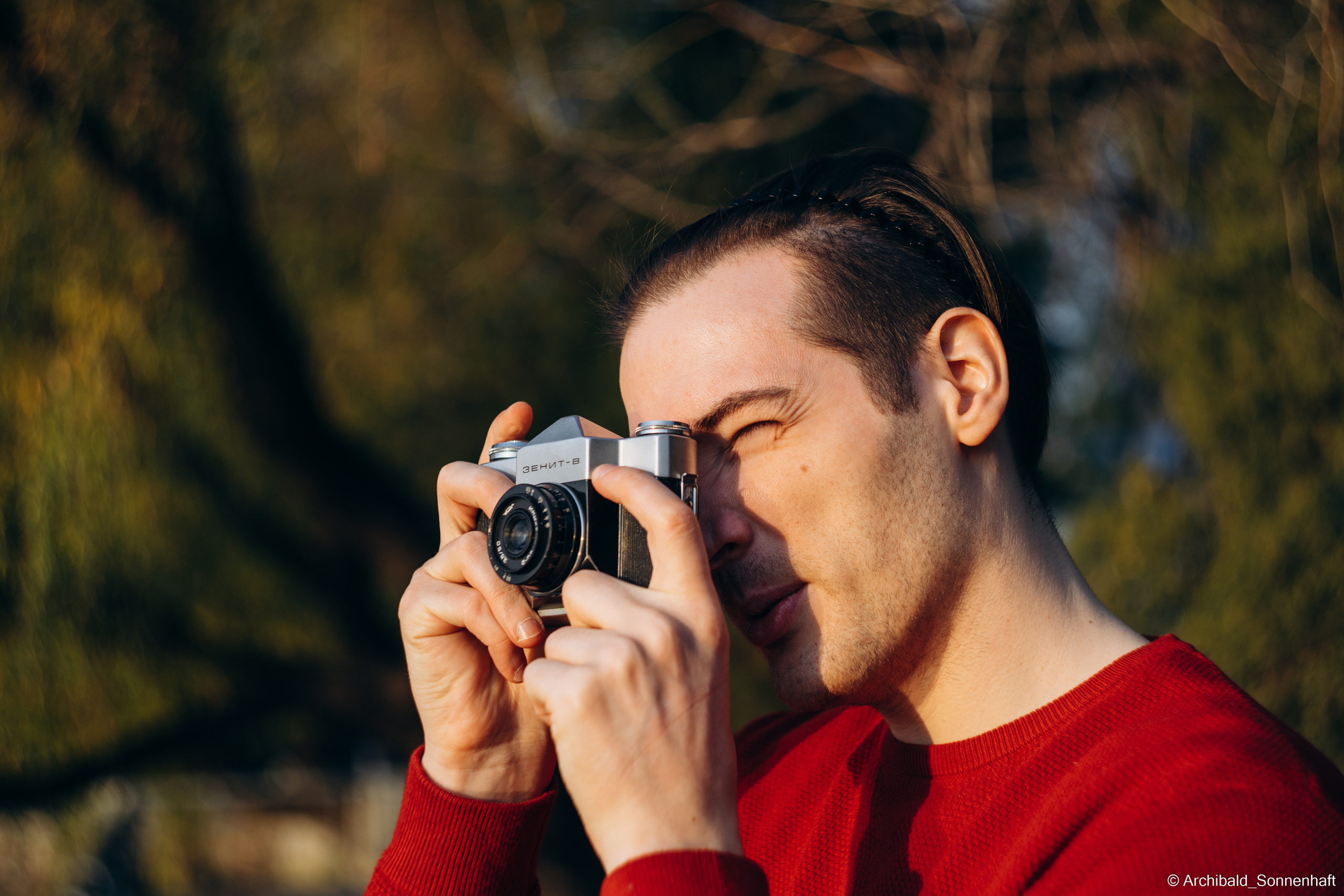 Juan Manuel, 2022.11. Photographer in Guangzhou, China. Archibald Sonnenhaft