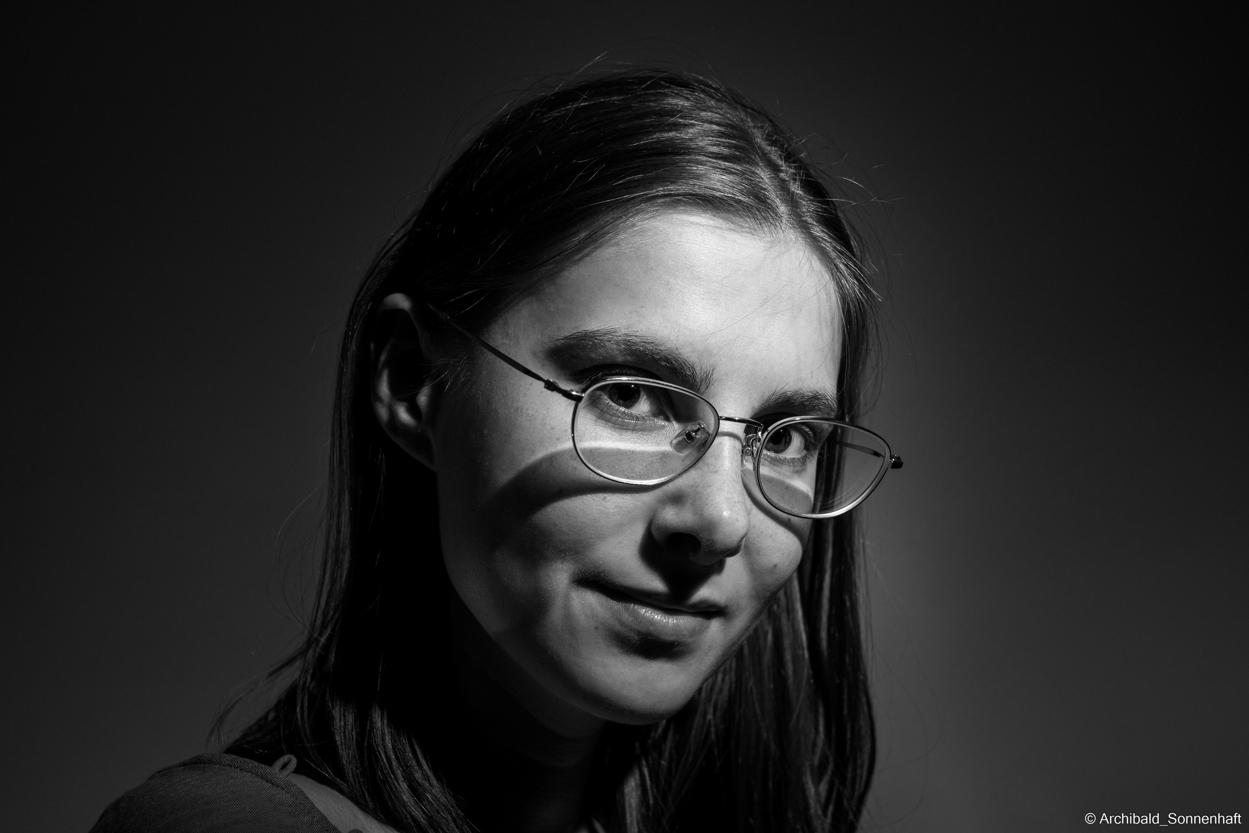 Ermakova Alina, TJU. Photographer in Guangzhou, China. Archibald Sonnenhaft