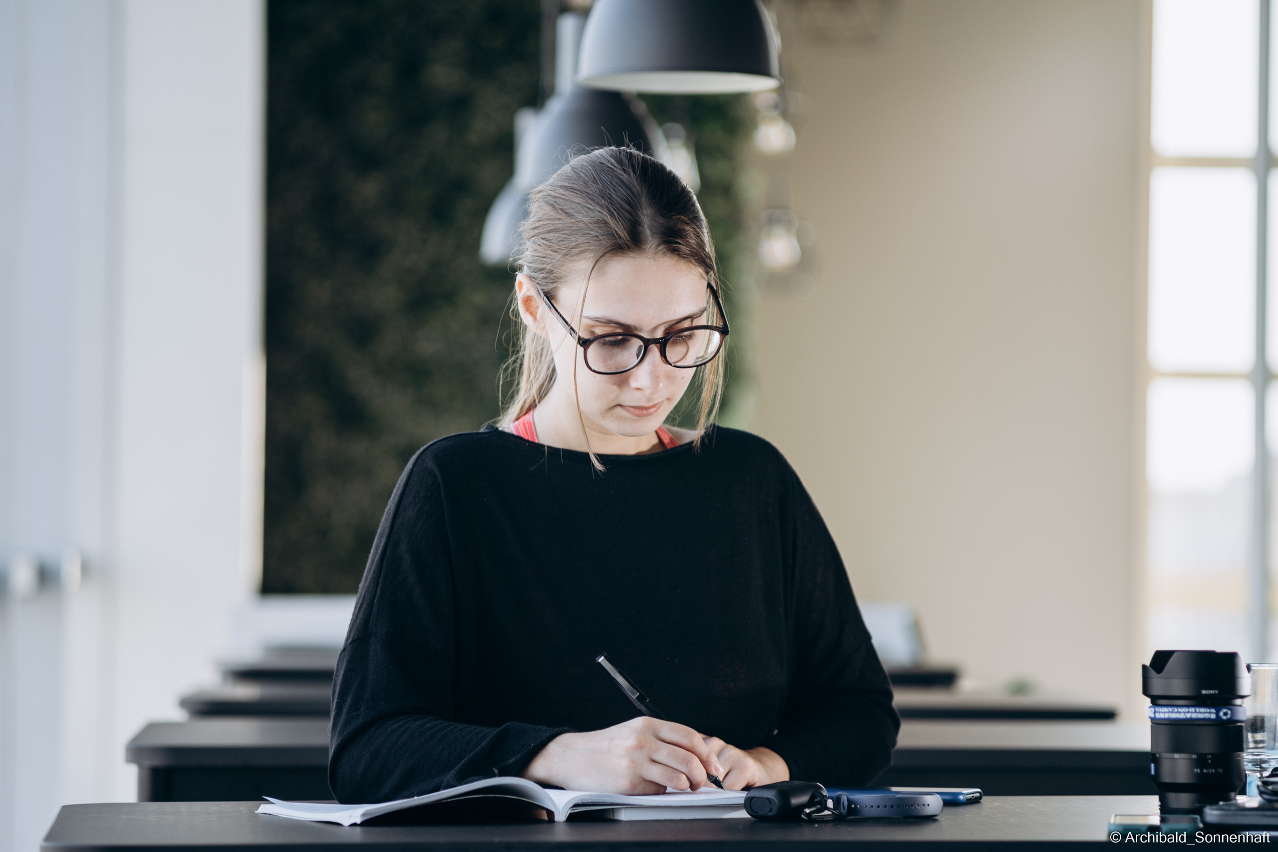 Alina Ermakova, student of Tianjin University. Photographer in Guangzhou, China. Archibald Sonnenhaft