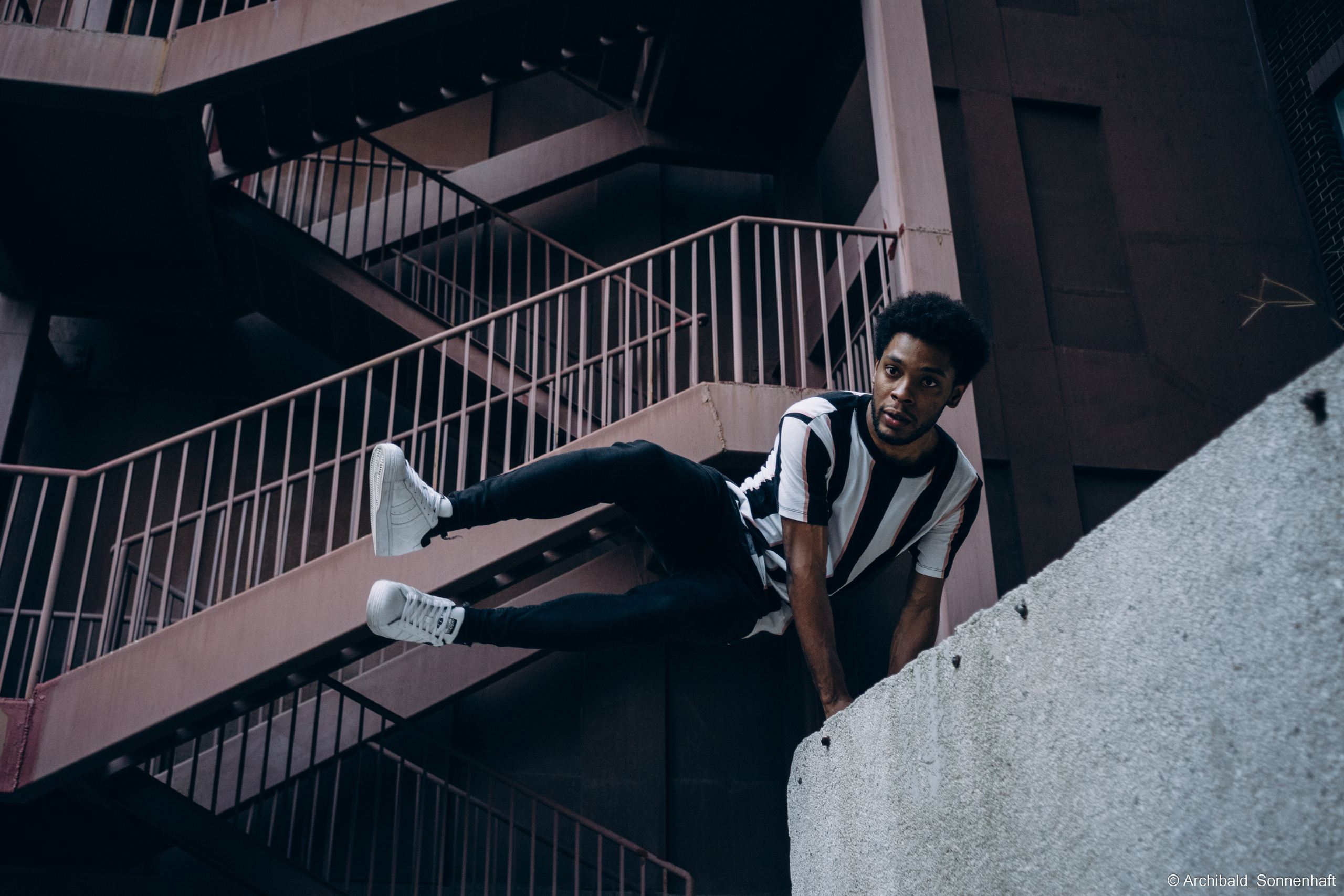 Dilan, Student of Tianjin University. Photographer in Guangzhou, China. Archibald Sonnenhaft