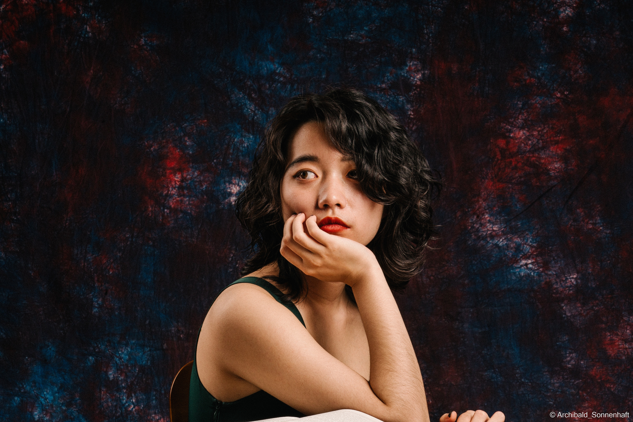 谭璐珩 (Tan Lu Heng), 2021-11. Photographer in Guangzhou, China. Archibald Sonnenhaft