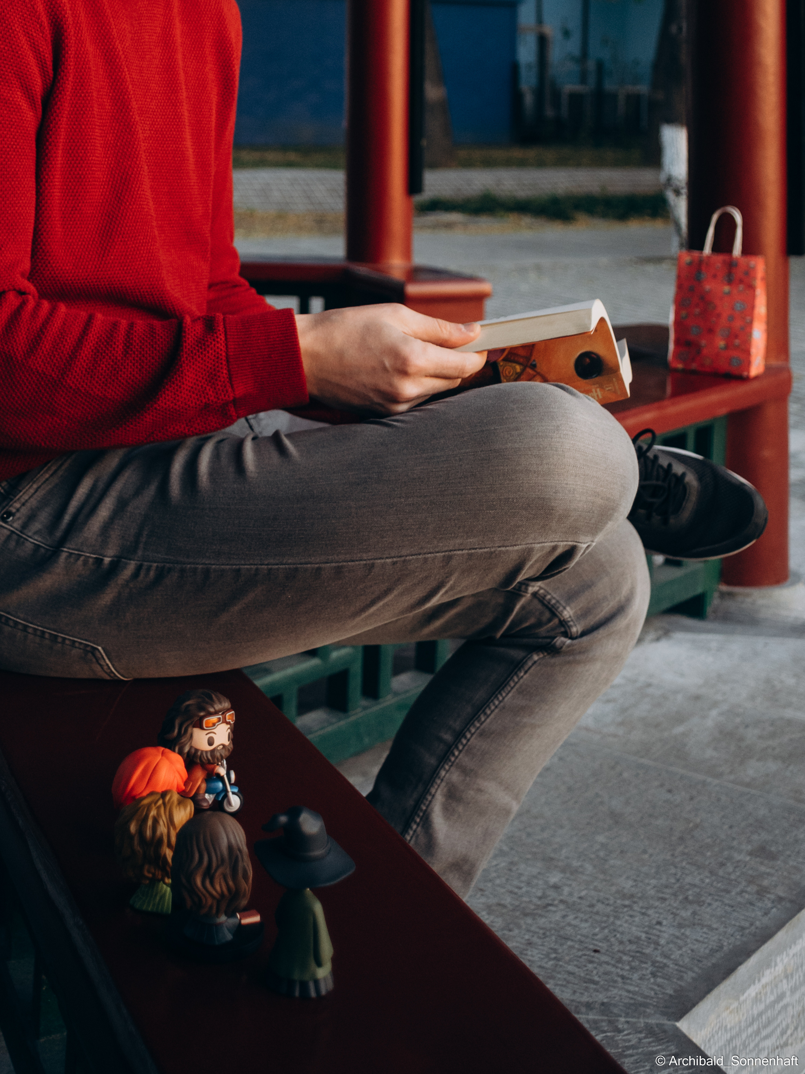 Juan Manuel, 2022.11. Photographer in Guangzhou, China. Archibald Sonnenhaft