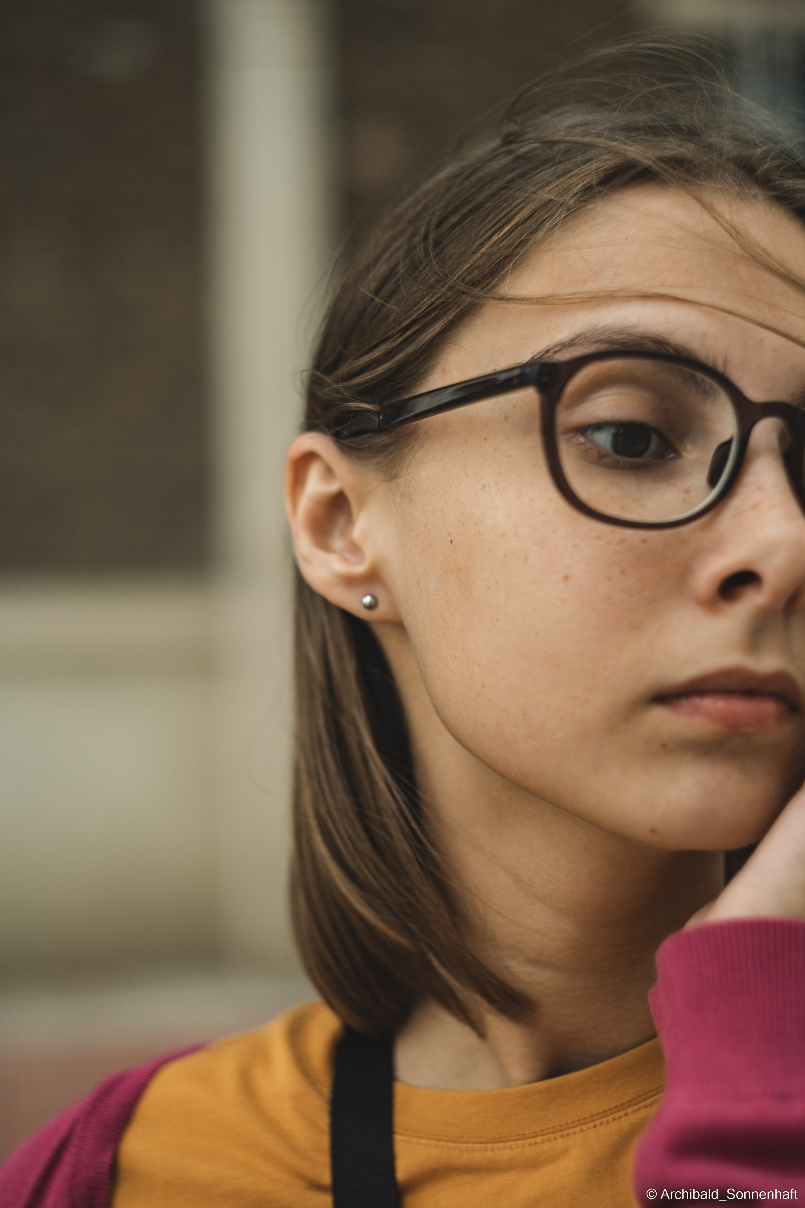 Alina Ermakova, student of Tianjin University. Photographer in Guangzhou, China. Archibald Sonnenhaft
