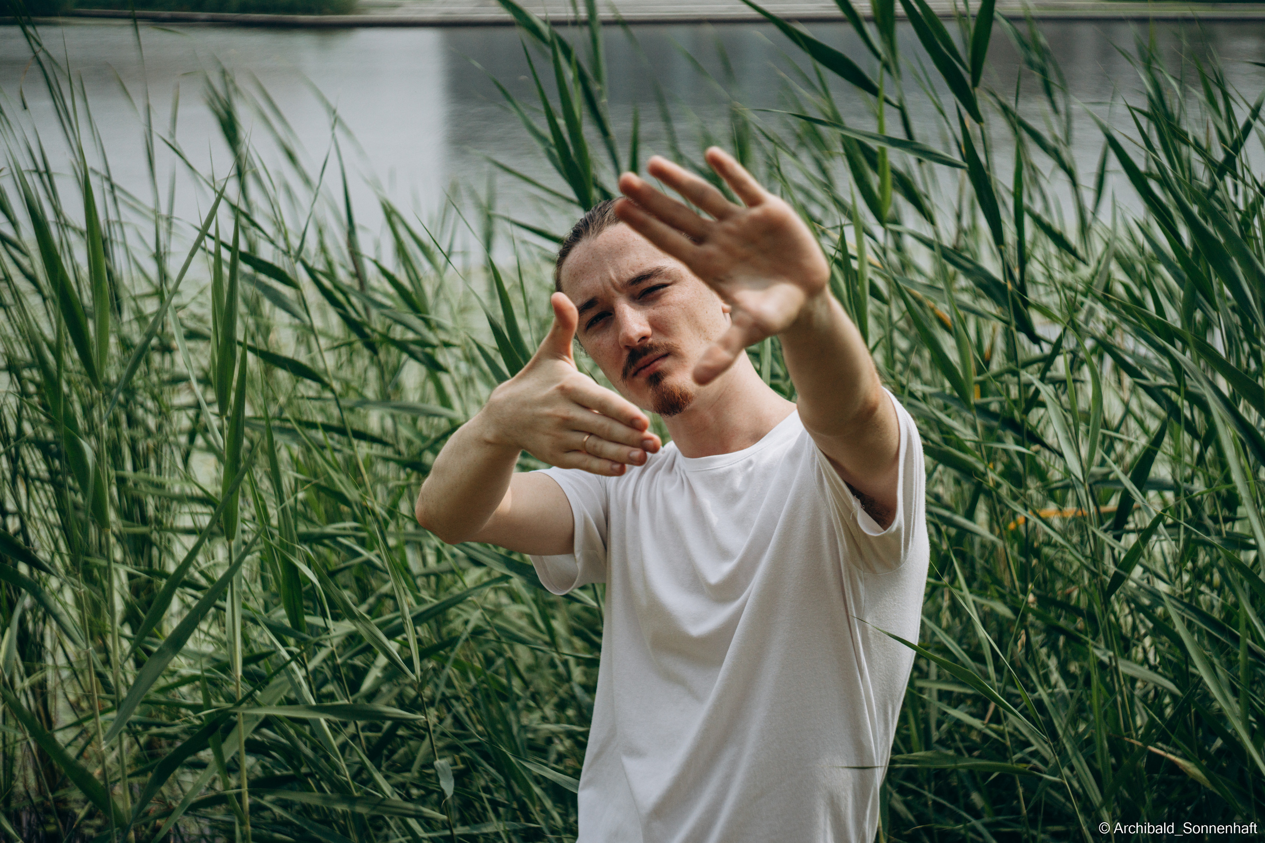 Photographer in Guangzhou, China. Archibald Sonnenhaft