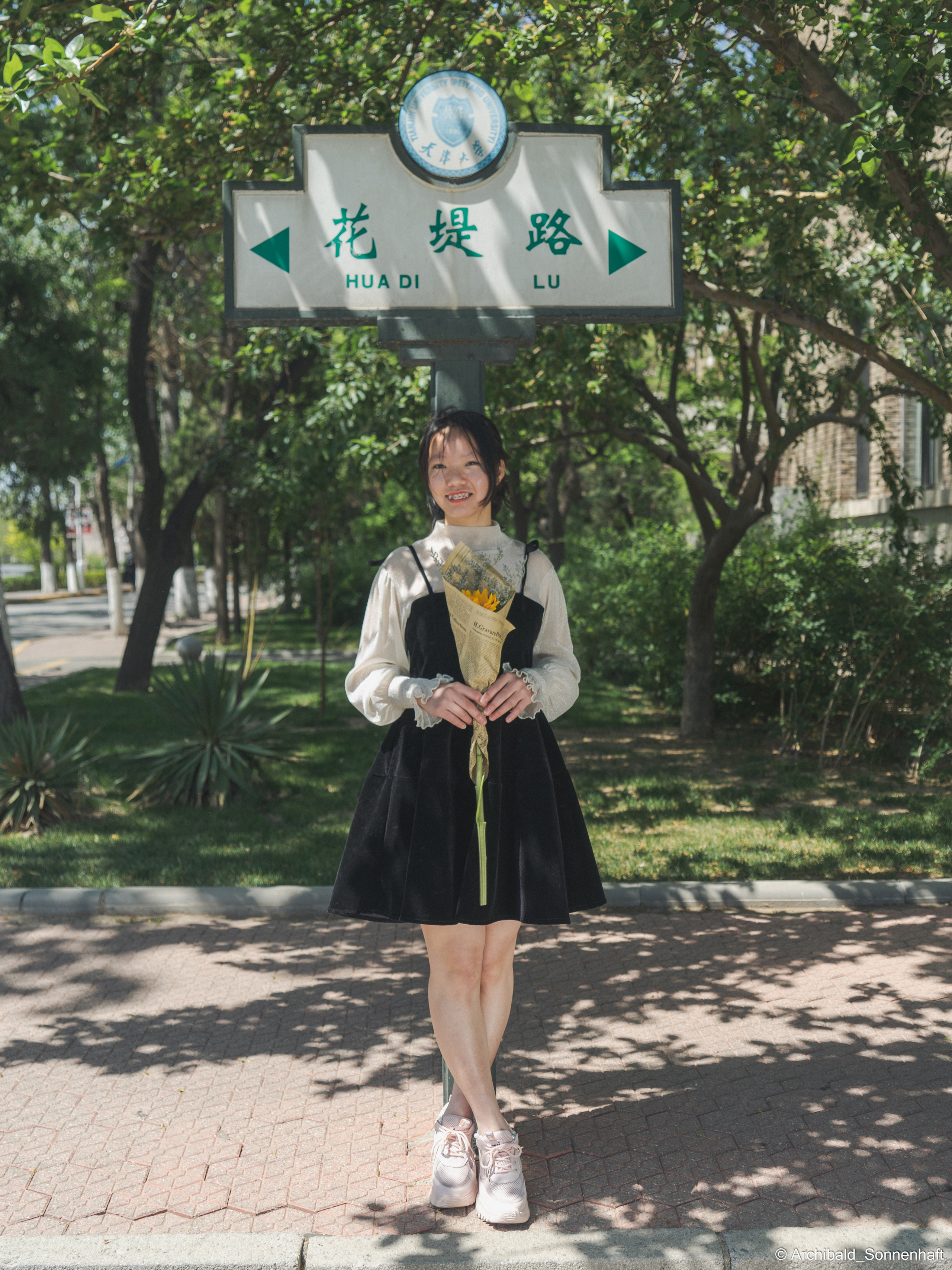 Chenxin, Chinese student of TJU. Photographer in Guangzhou, China. Archibald Sonnenhaft