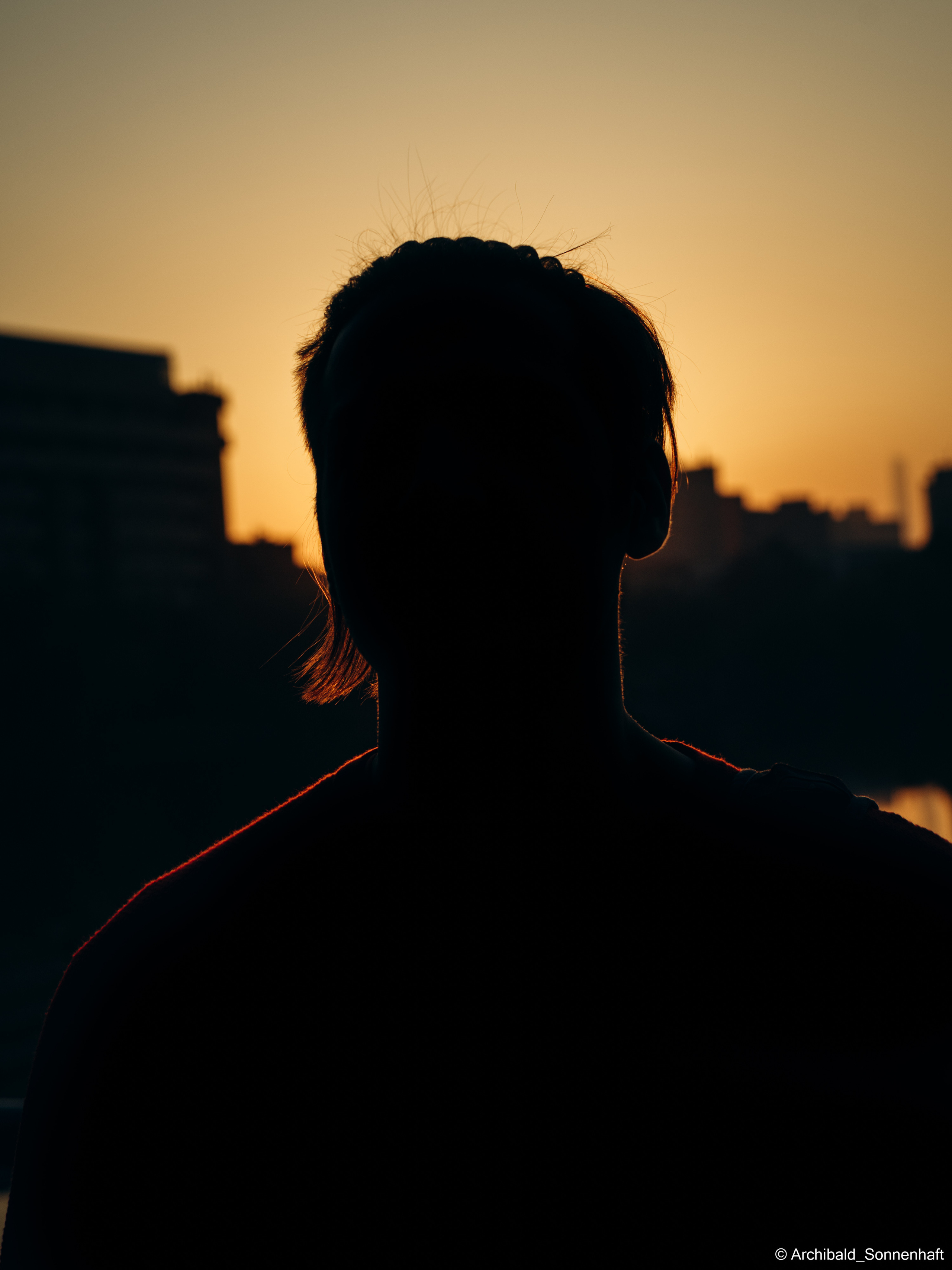 Juan Manuel, 2022.11. Photographer in Guangzhou, China. Archibald Sonnenhaft