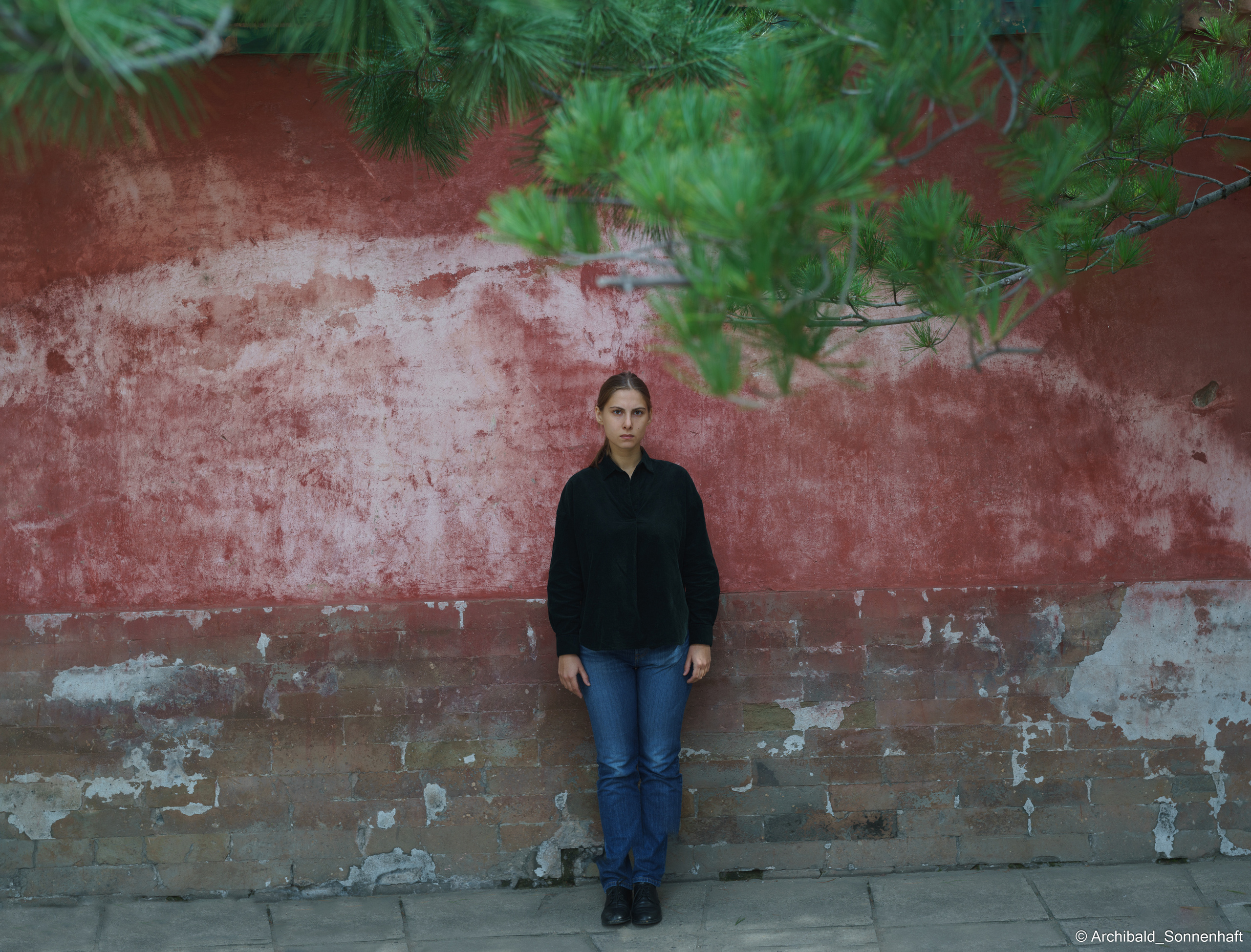 Alina Ermakova, student of Tianjin University. Photographer in Guangzhou, China. Archibald Sonnenhaft