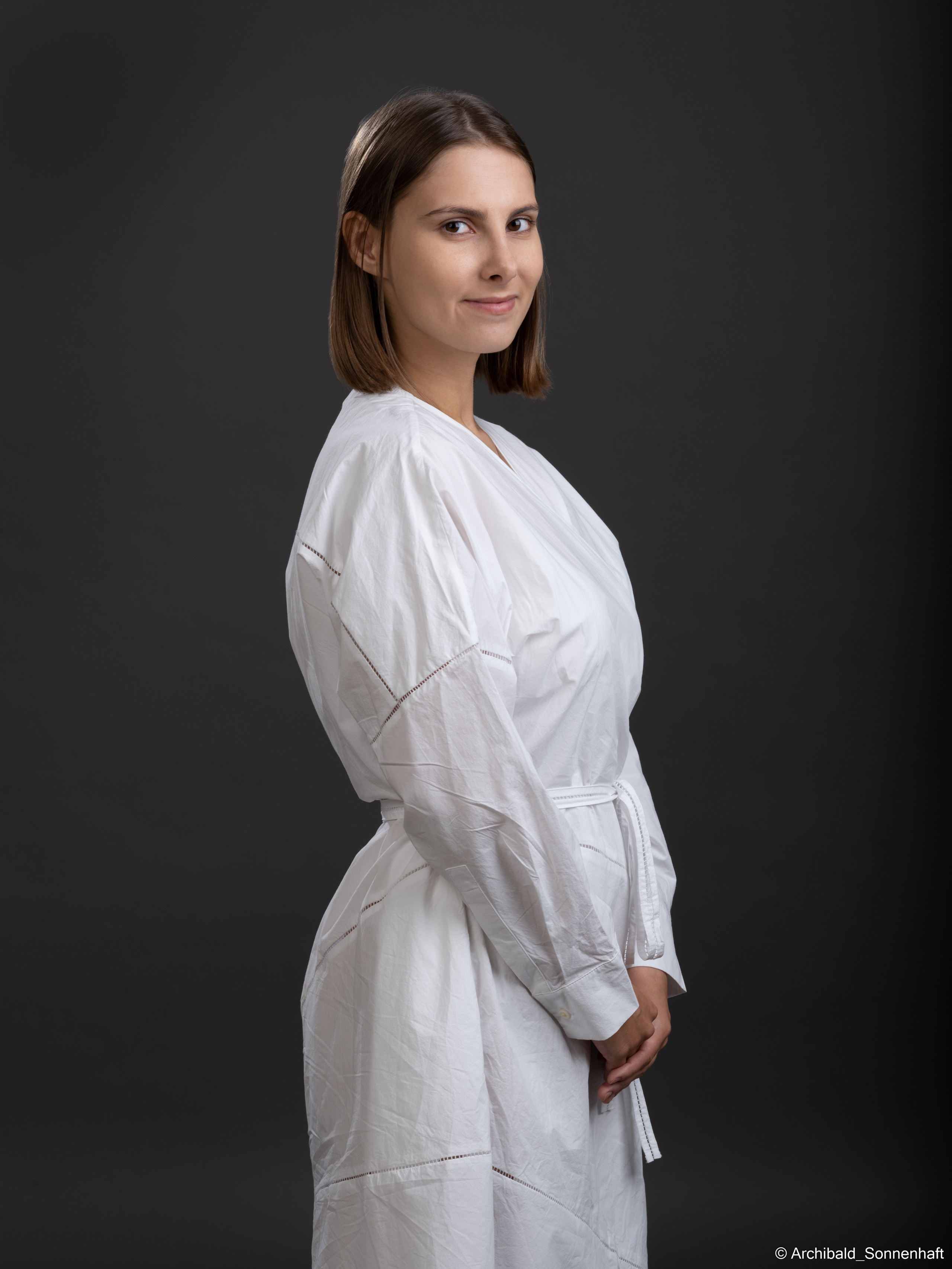 Alina Ermakova, student of Tianjin University. Photographer in Guangzhou, China. Archibald Sonnenhaft