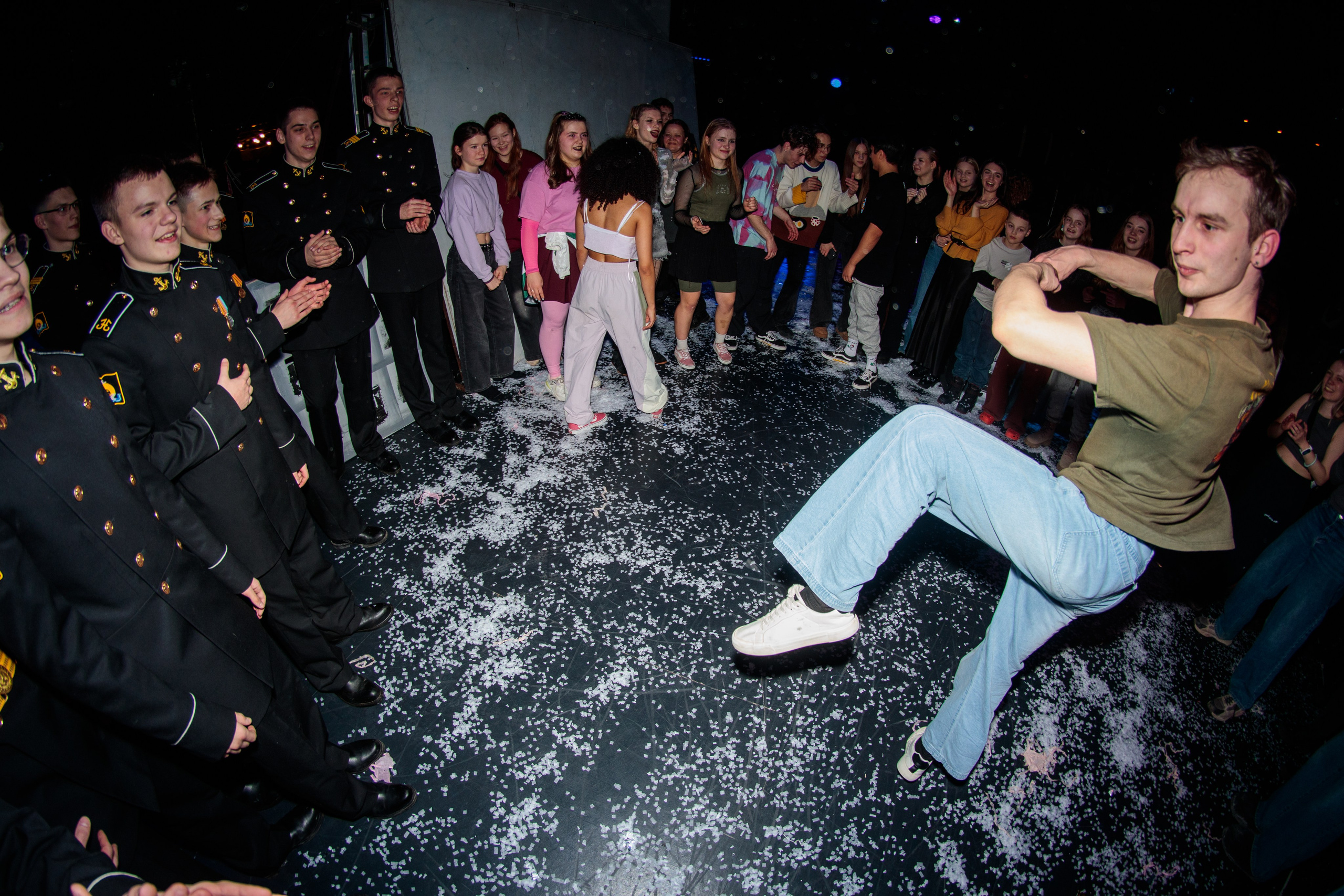 Афтепати в Upsala. Портретный и концертный фотограф в Санкт-Петербурге Егор Телятников