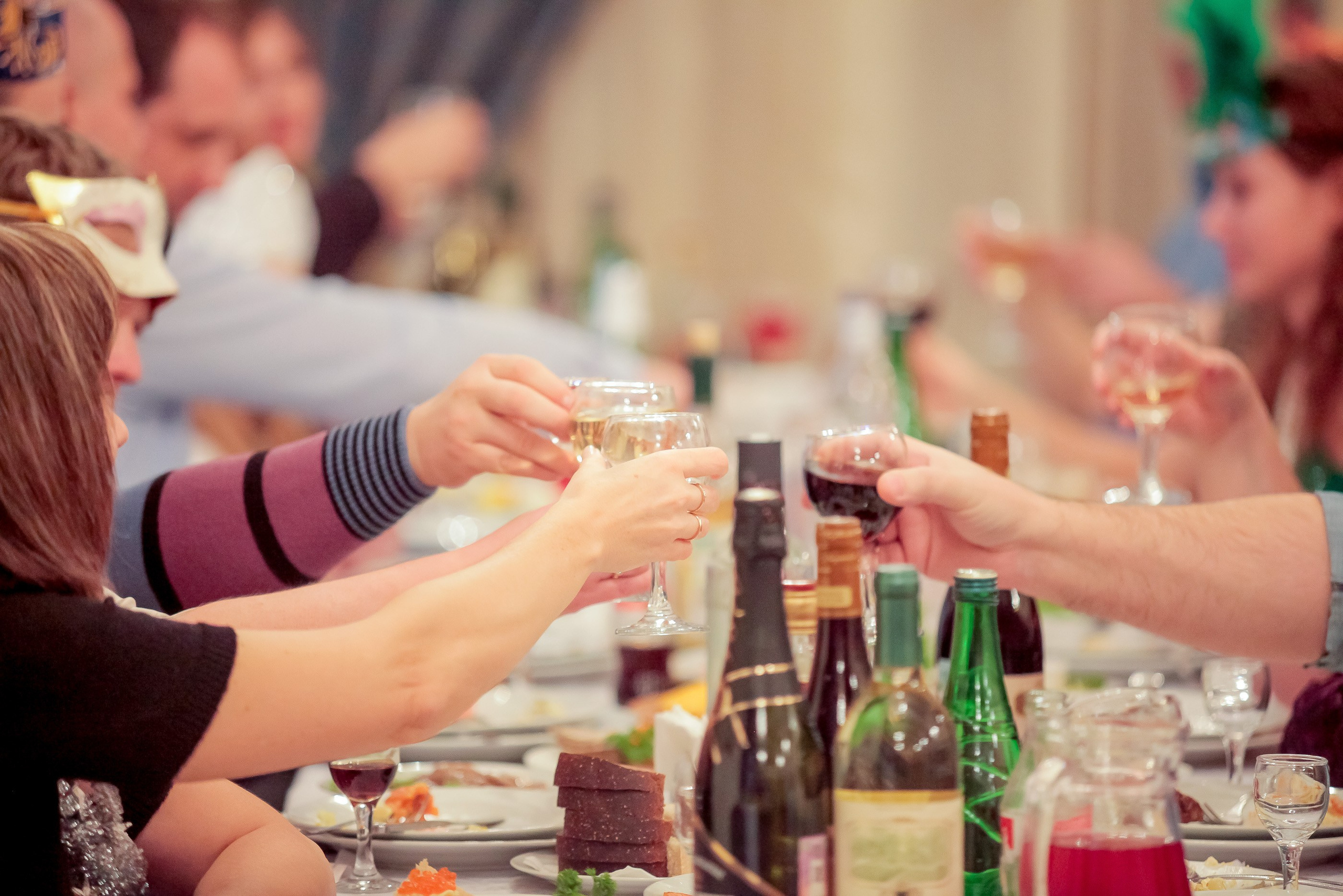 Корпоратив. Max Matvich and Victoria Basova are professionals in their field