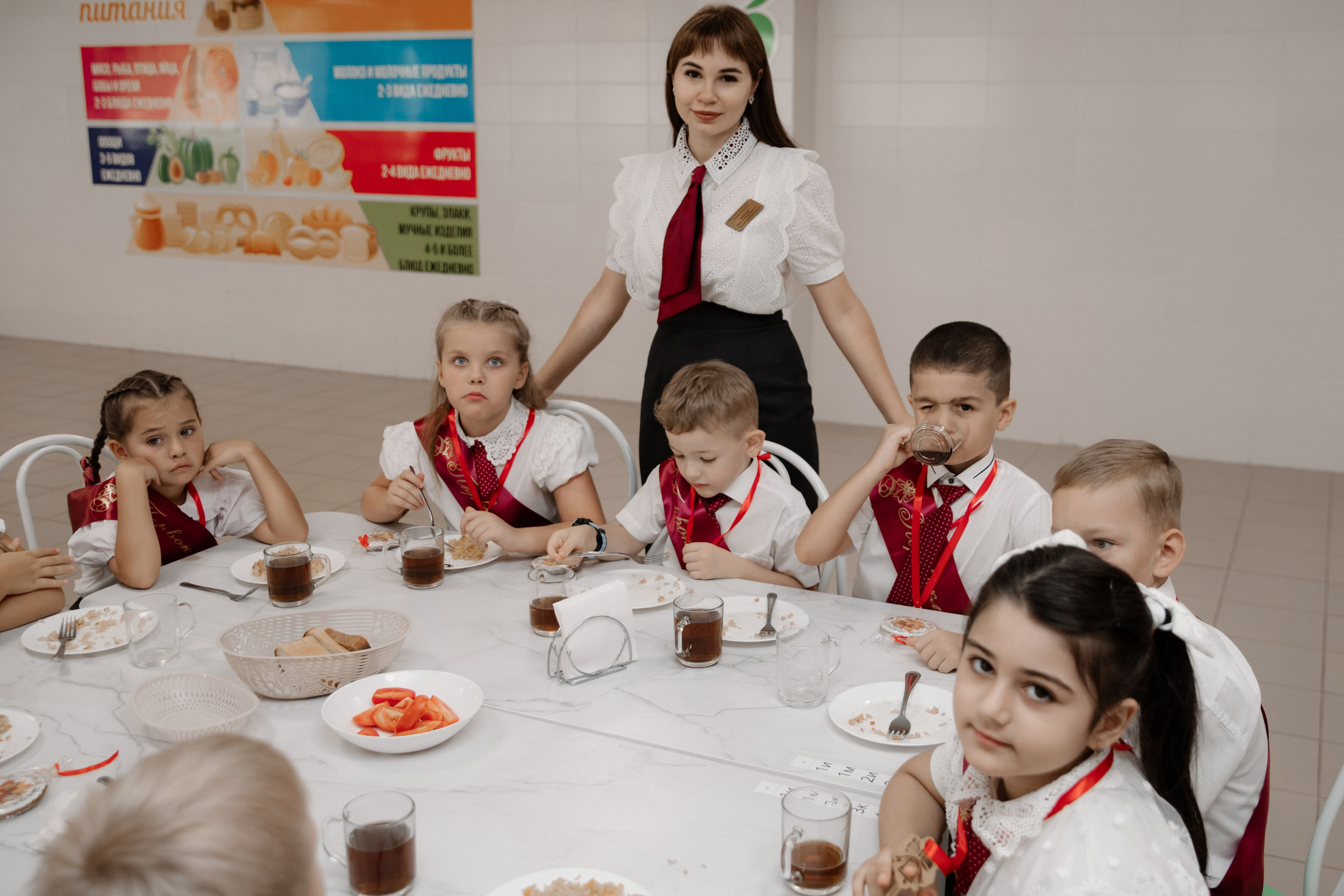 1 класс 11 школа. Выпускные альбомы Натальи Бутко: Новороссийск, Анапа, Геленджик