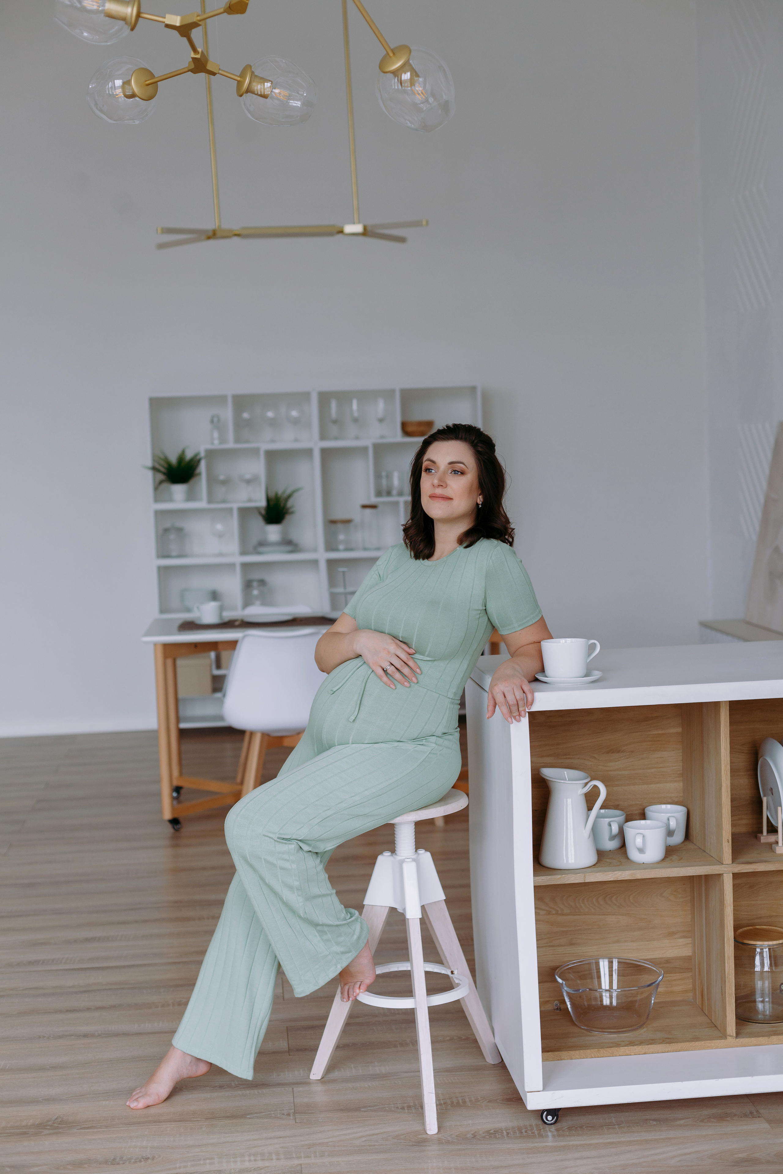 Фотосессия беременности в фотостудии Кросс. Фотограф Александра Сыщенко