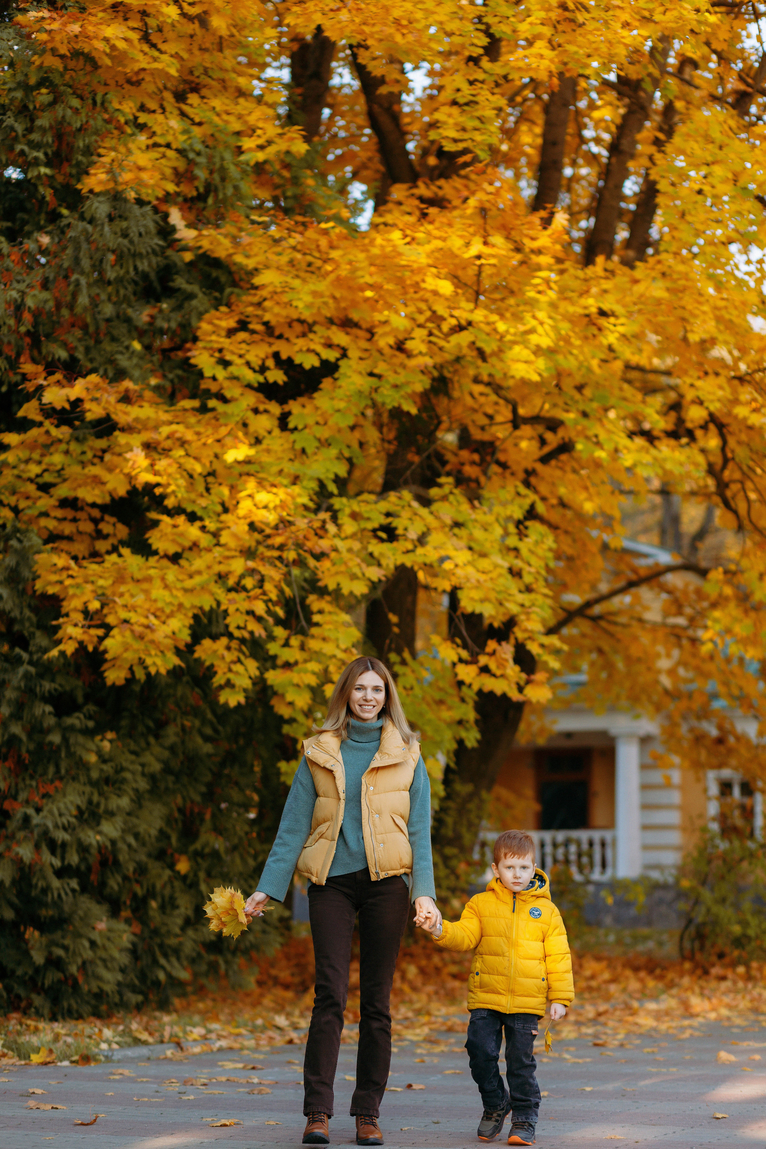Осенняя фотосессия в усадьбе Валуево. Фотограф Александра Сыщенко