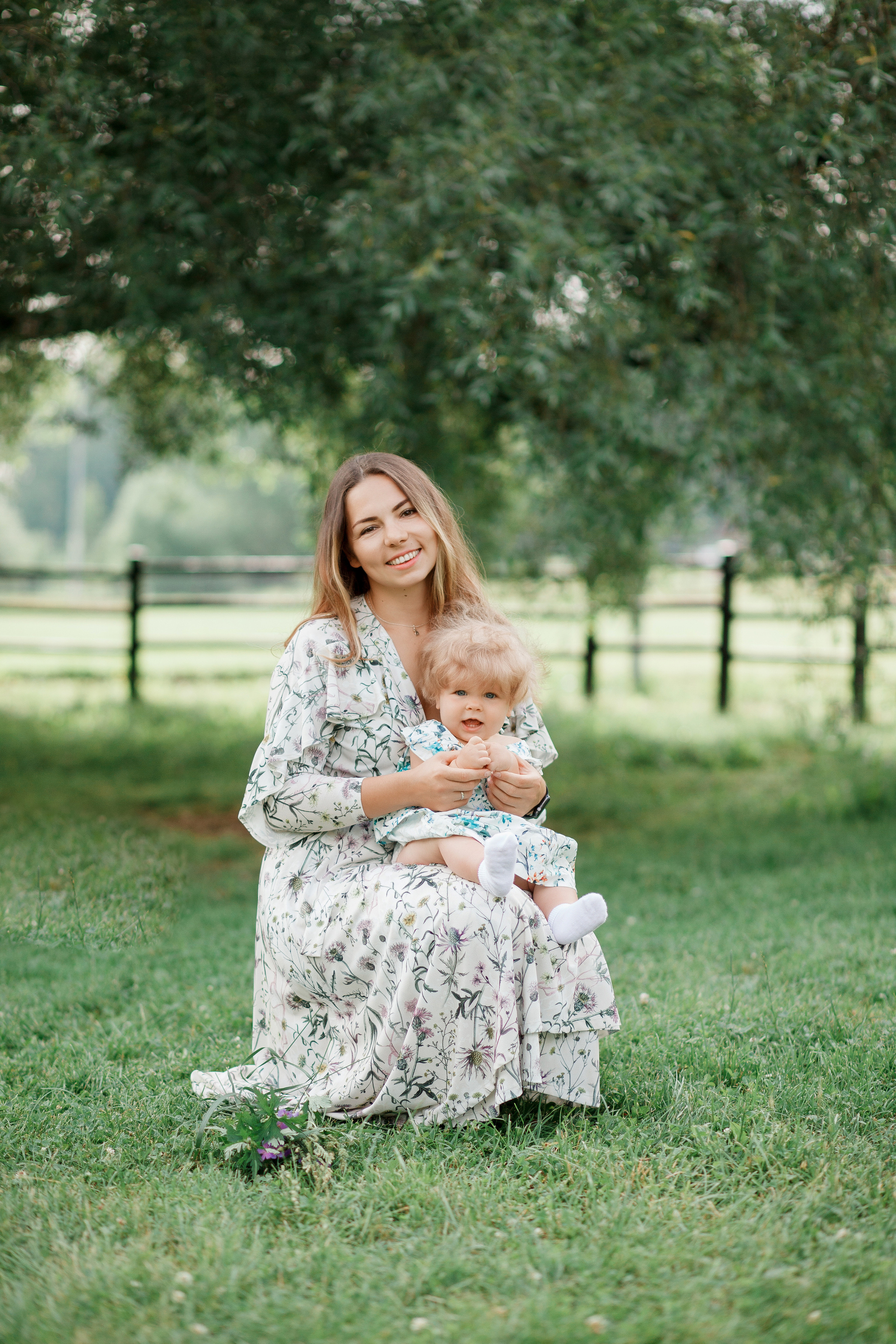 Летняя семейная фотосессия около пруда Пыхтино. Фотограф Александра Сыщенко