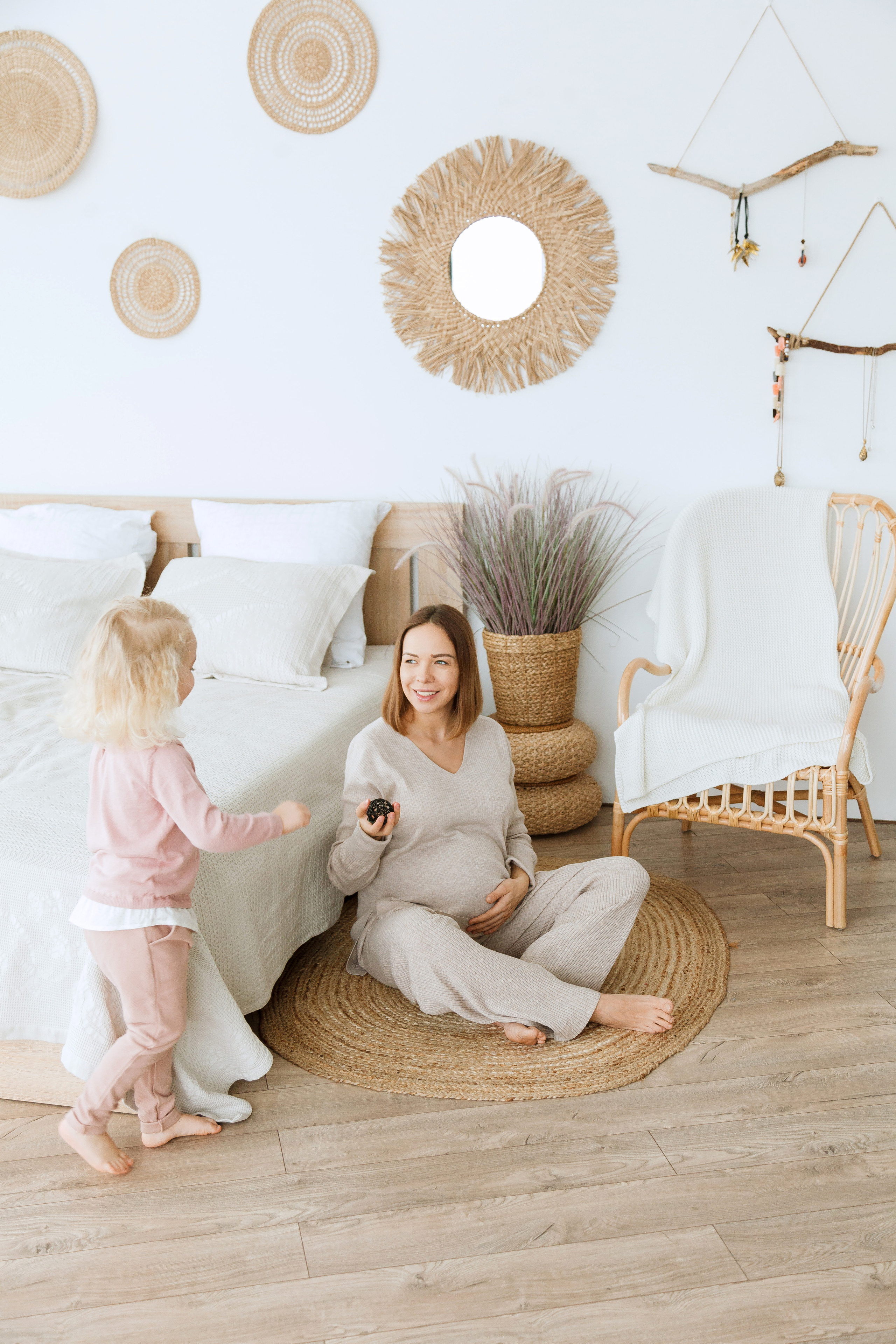 Фотосессия беременности в фотостудии Лофт 13. Фотограф Александра Сыщенко