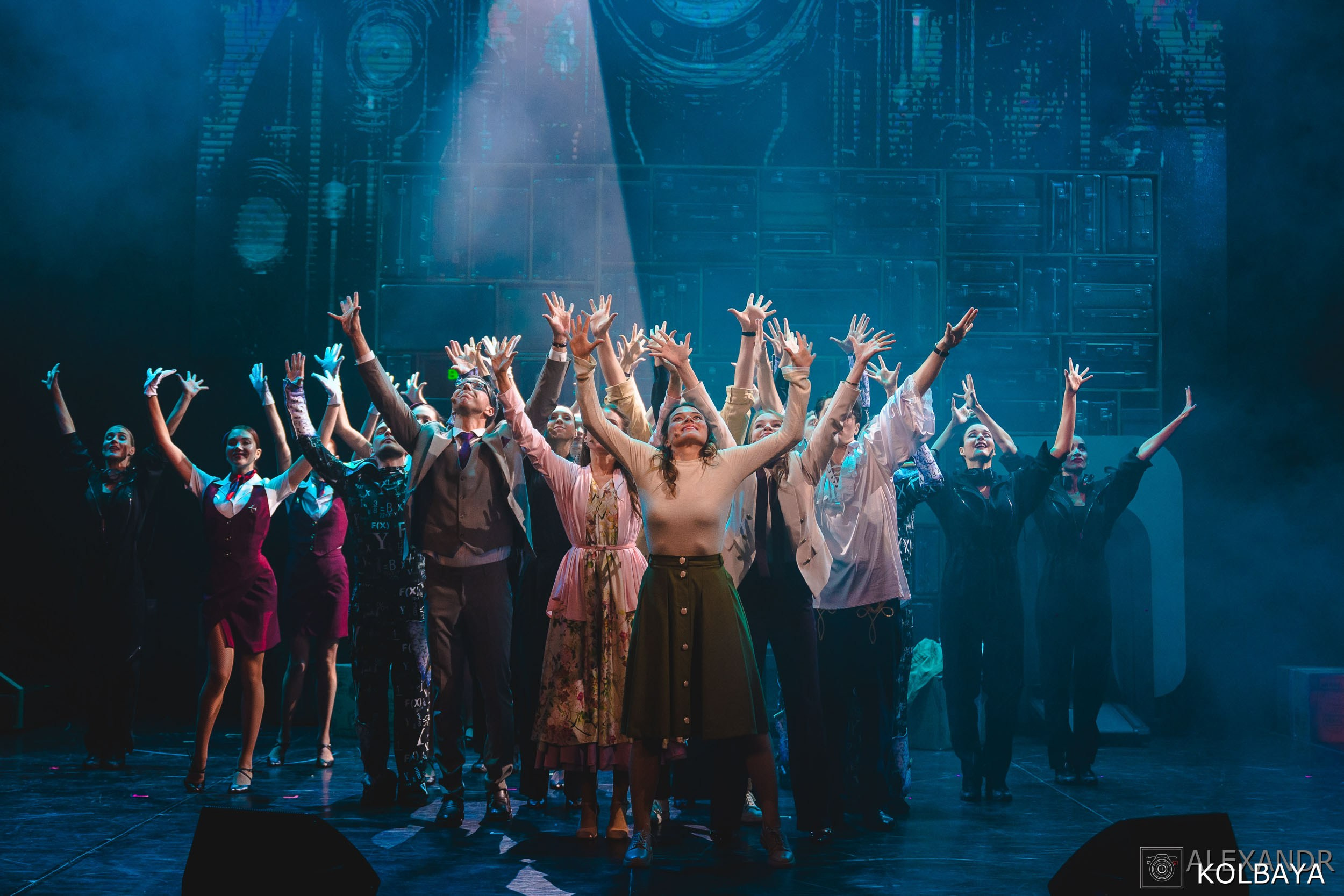 Фотографии со спектакля Блэкаут 18 октября 2025 года. Концертный и театральный репортажный фотограф в Москве Александр Колбая