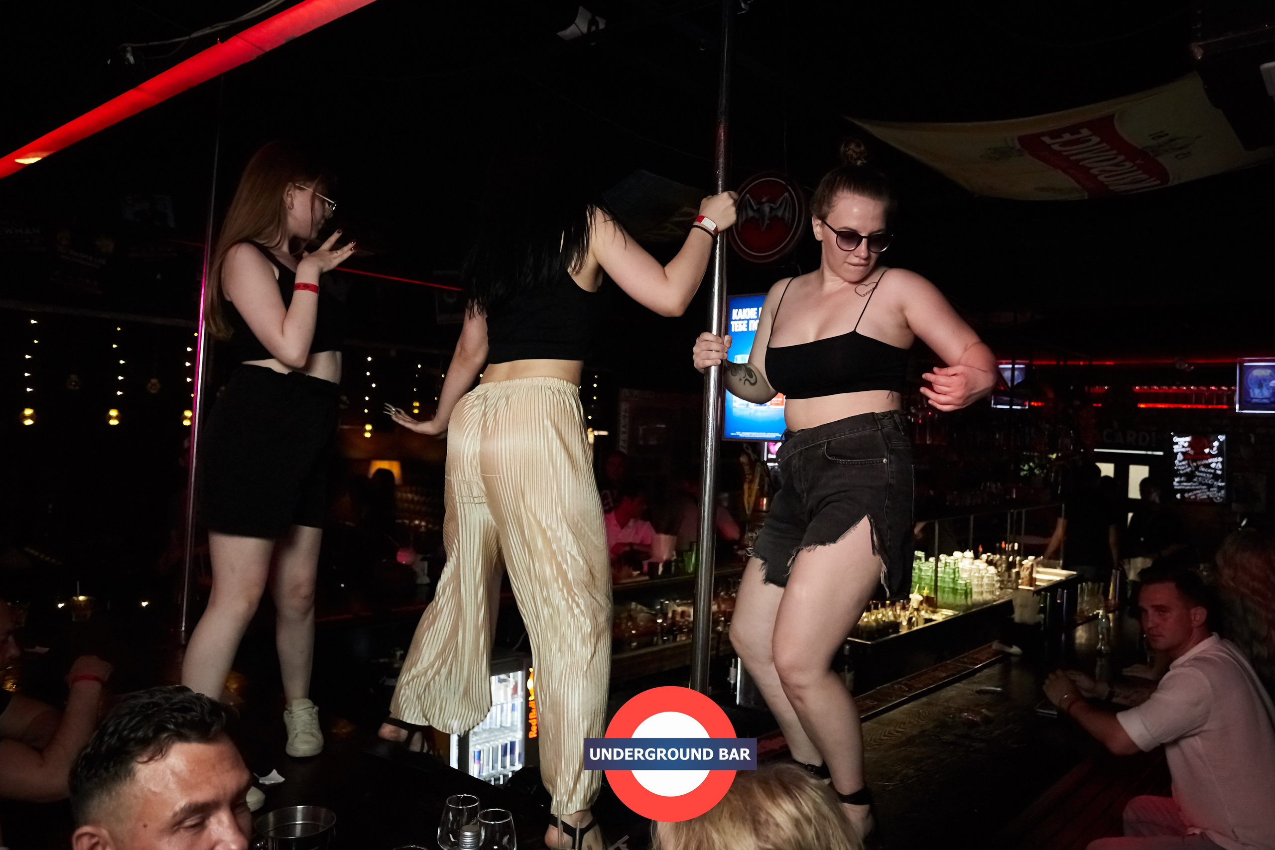 Underground Bar. Репортажный Фотограф