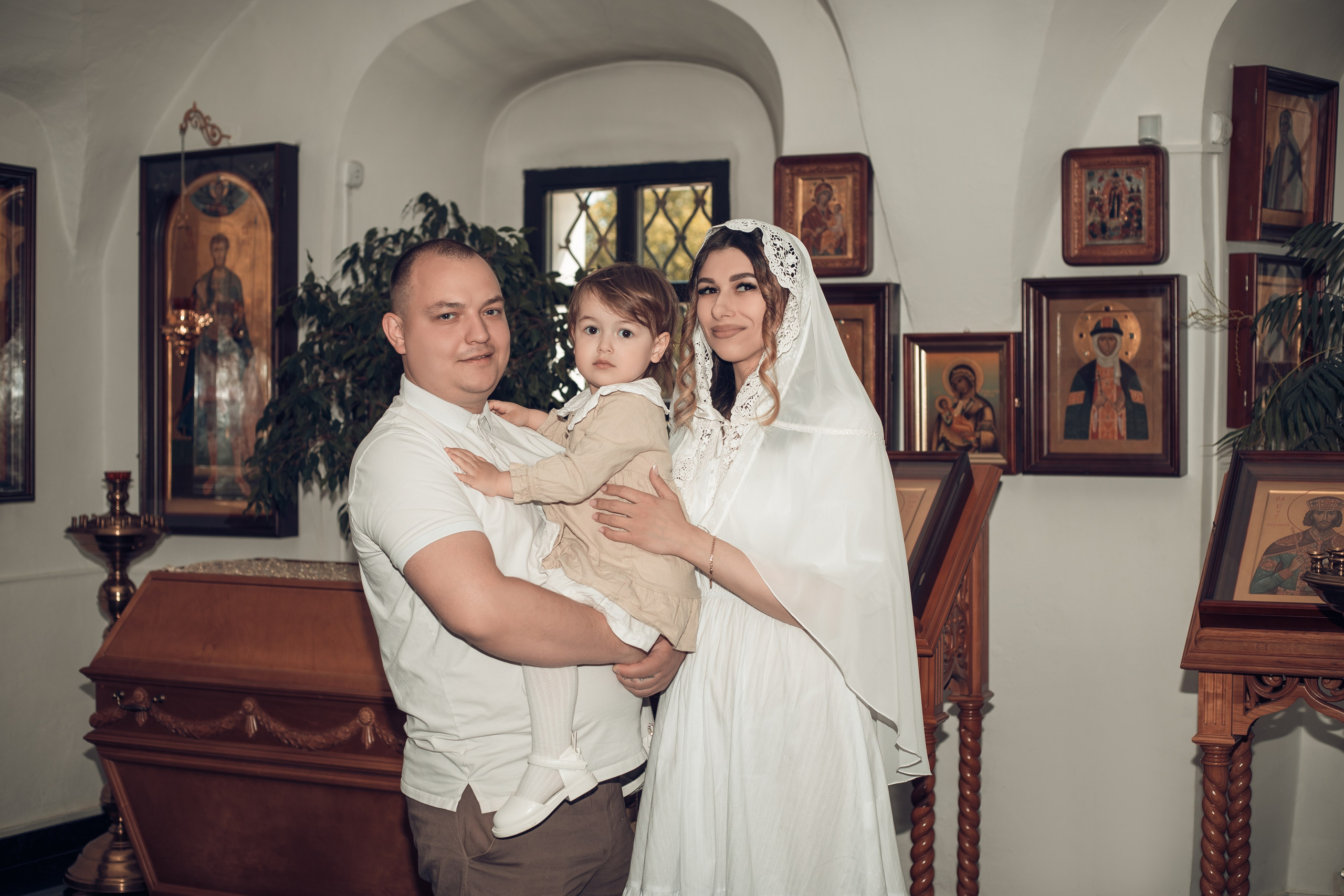 Таинство Крещения Киры. Благовещенская церковь. Семейный фотограф в Рязани и Рязанской области