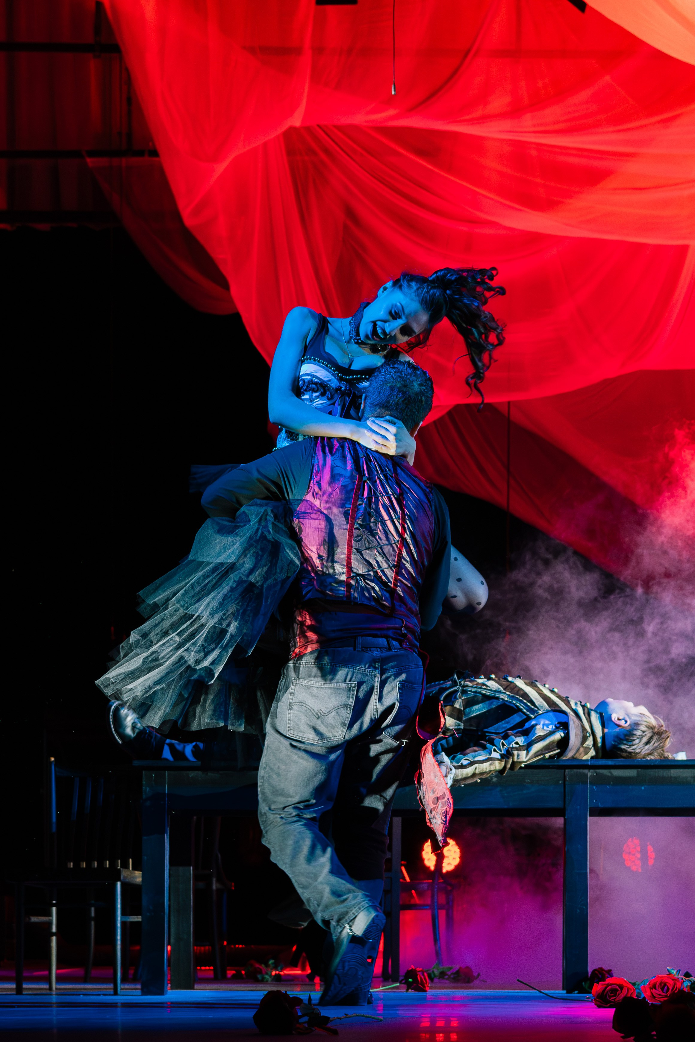 Театр Юного Зрителя «Маленькие трагедии». Фотограф Марк Файзулин