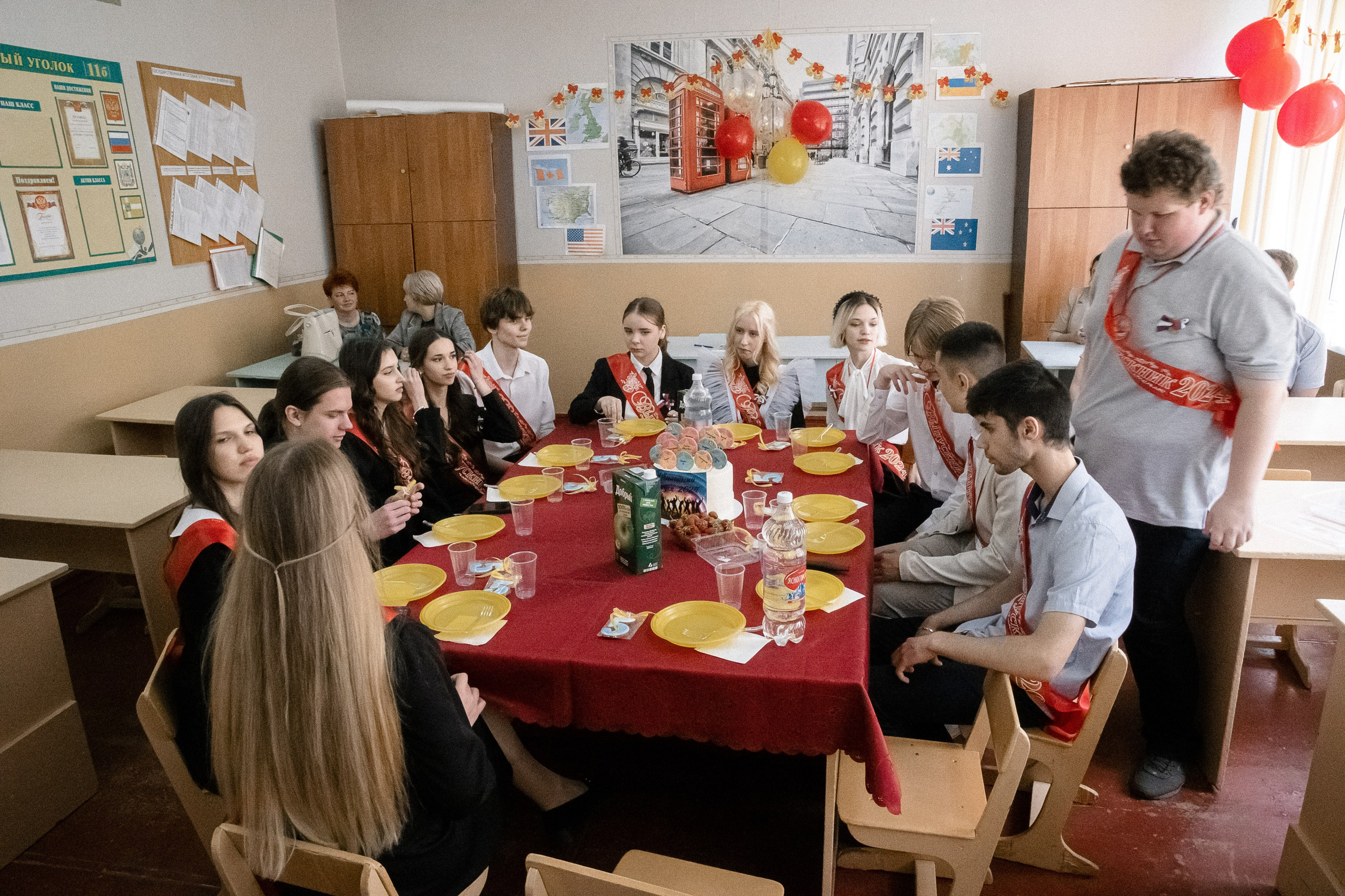 Последний звонок — линейка. Свадебный фотограф Роман Еремеев