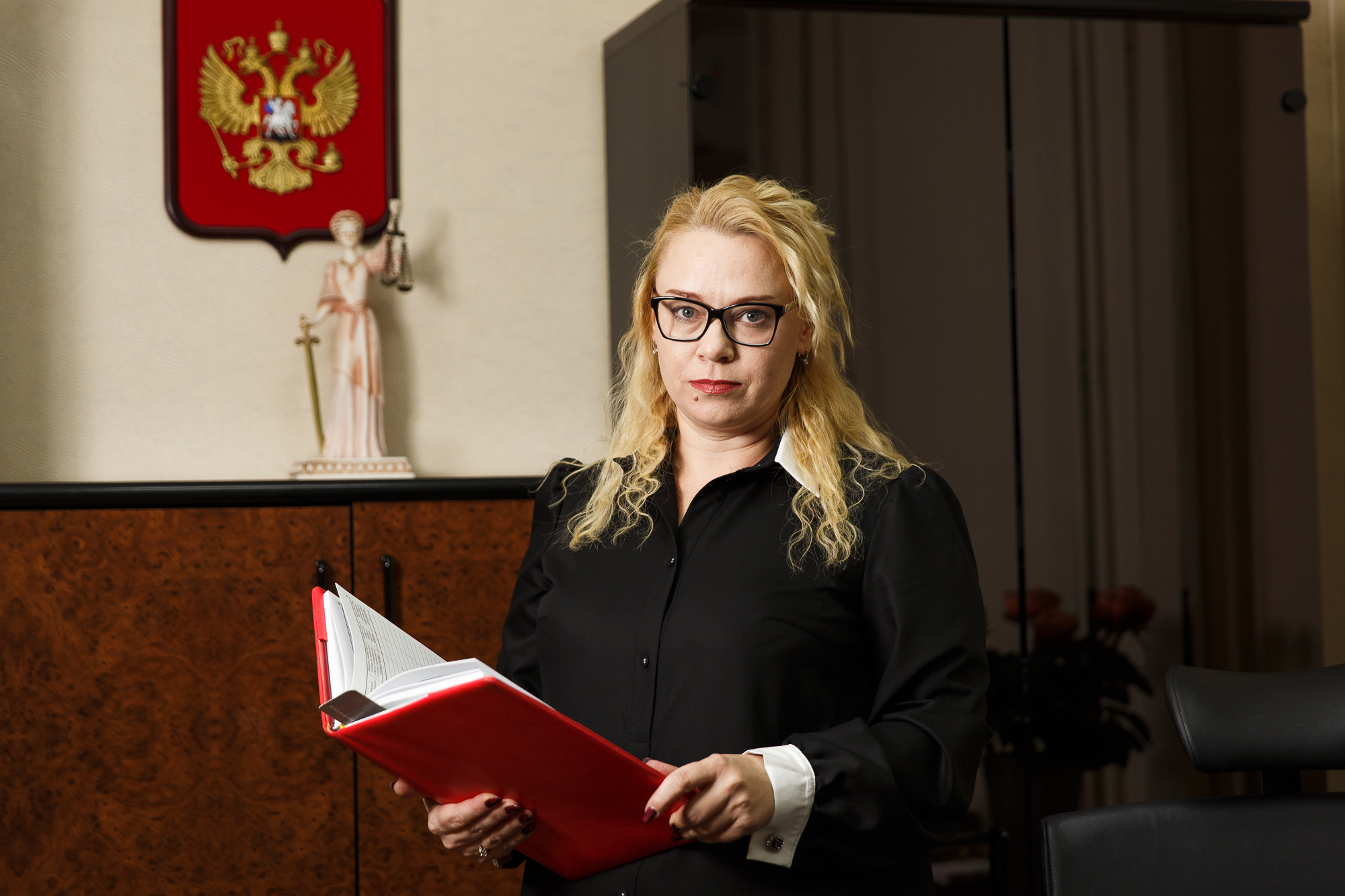 Renatphoto-Портретная фотосъёмка для организаций. Профессиональная фотосъёмка интерьеров, предметная фотосессия еды для меню г. Анапа