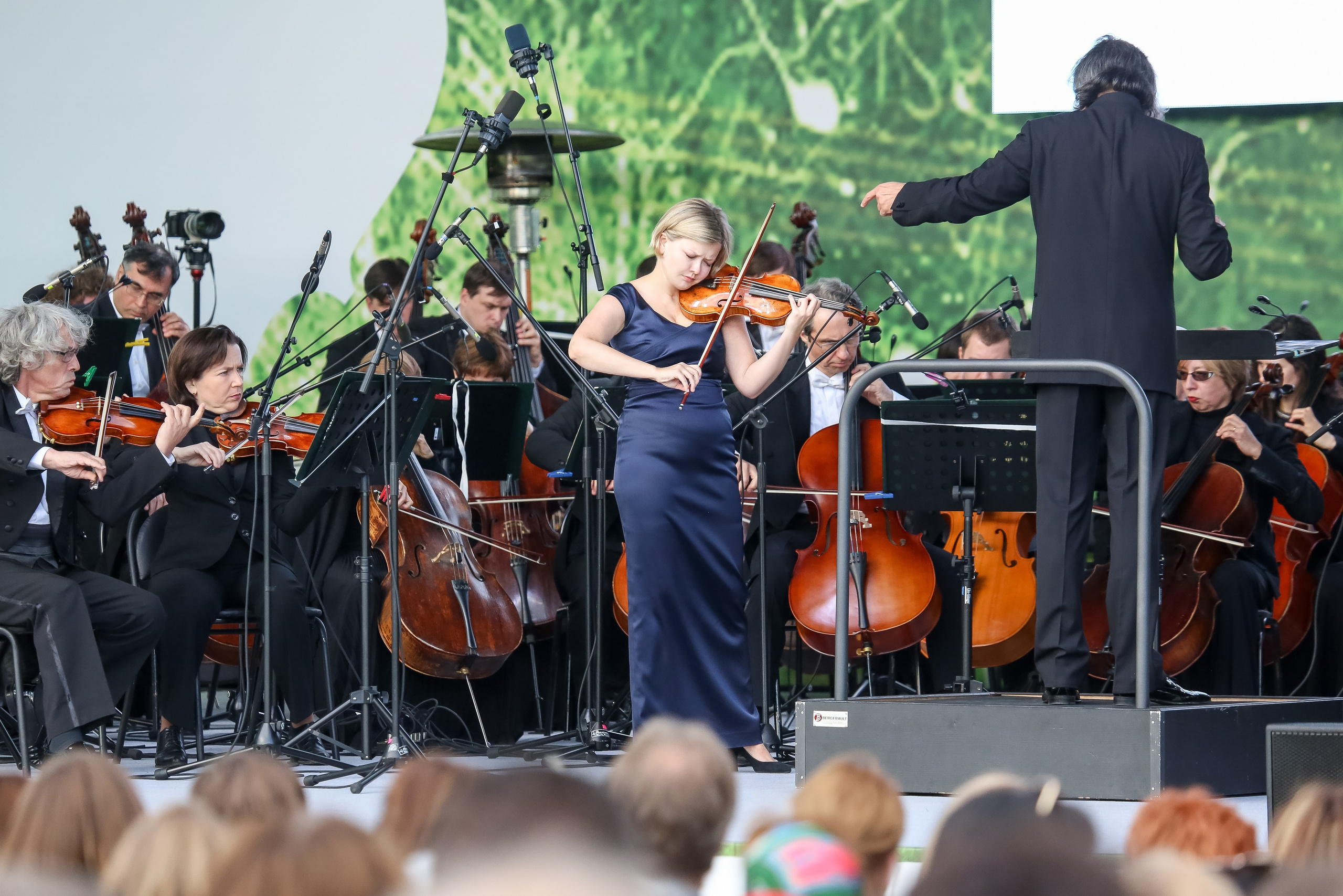 «Под небом голубым…»: второй фестивальный вечер в Новом Иерусалиме. Дарья Письменюк / Darya Leitstern — фотограф, музыкант, журналист, путешественник