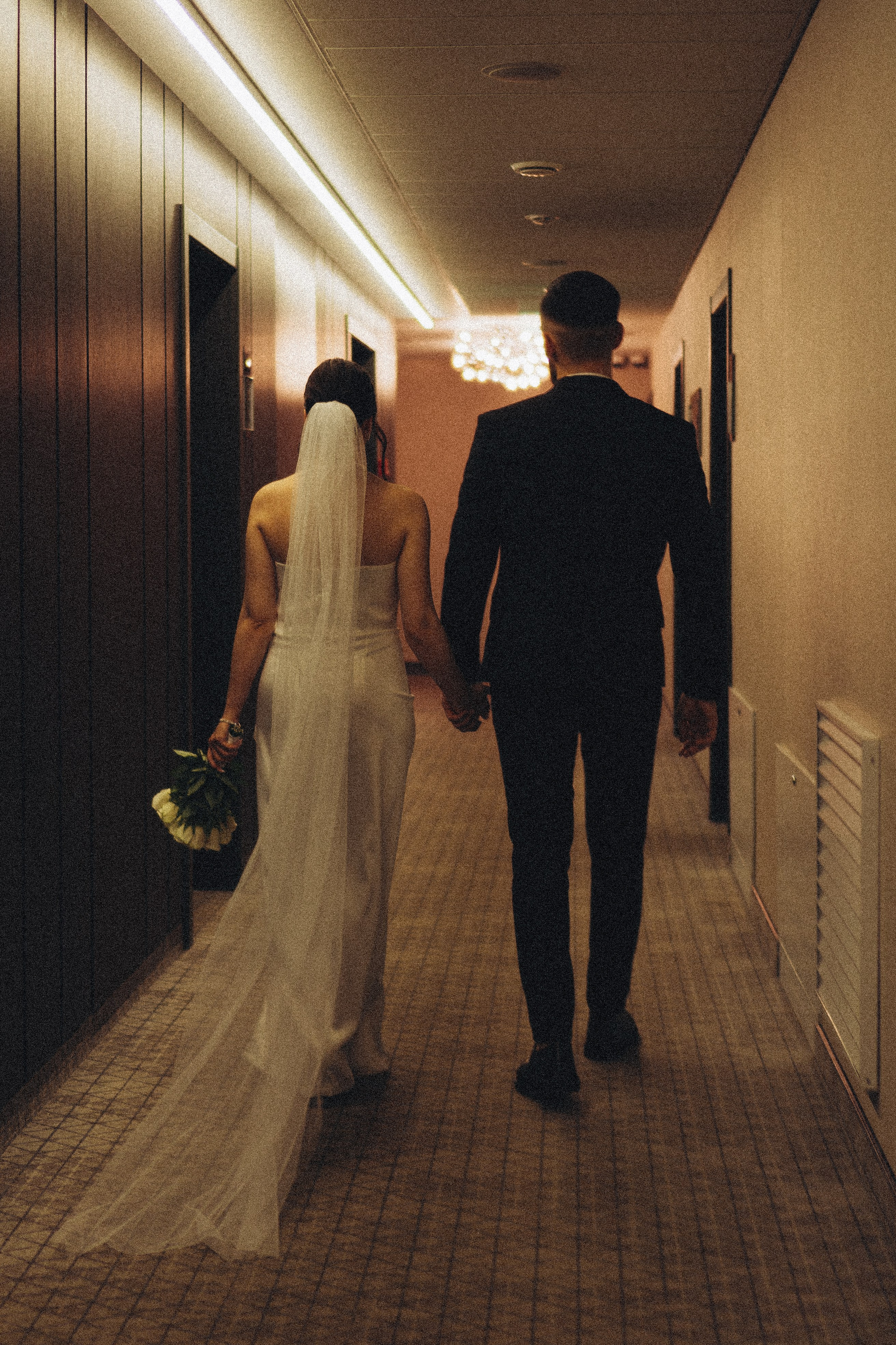 СВАДЕБНАЯ СЬЕМКА СБОРОВ ЖЕНИХА И НЕВЕСТЫ В ОТЕЛЕ И ТАКЖЕ ФОТОСЕССИИЯ В ОТЕЛЕЕ МЕГАПОЛИС БРЯНСК. Профессиональный фотограф, Санкт-Петербург — Виктория Богомолова