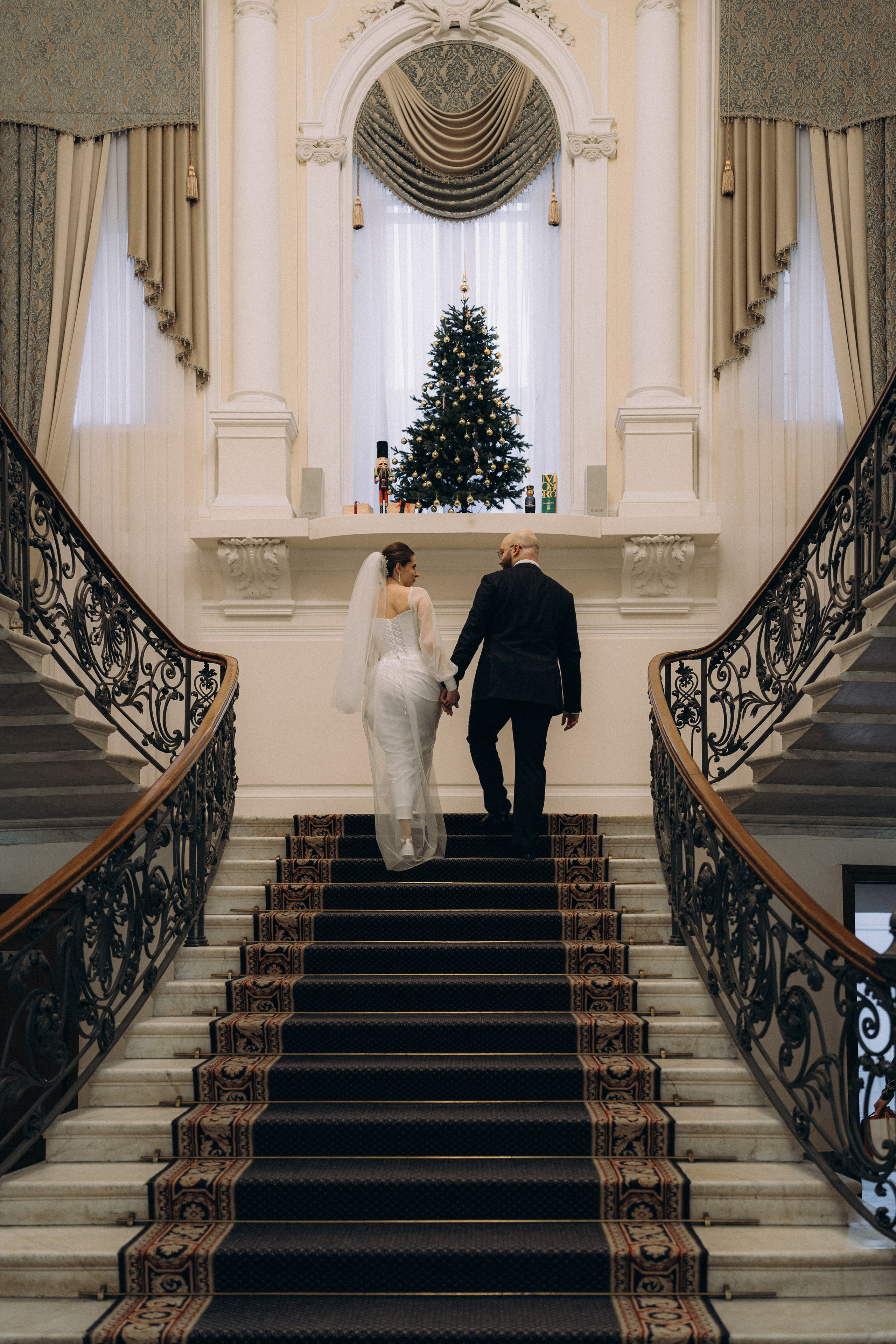 СВАДЕБНАЯ СЬЕМКА ВО ВТОРОМ ДВОРЦЕ (ДЕКАБРЬ) ТАКЖЕ СЬЕМКА В СТУДИИ НА ЧЕРНЫШЕВСКОЙ. Профессиональный фотограф, Санкт-Петербург — Виктория Богомолова