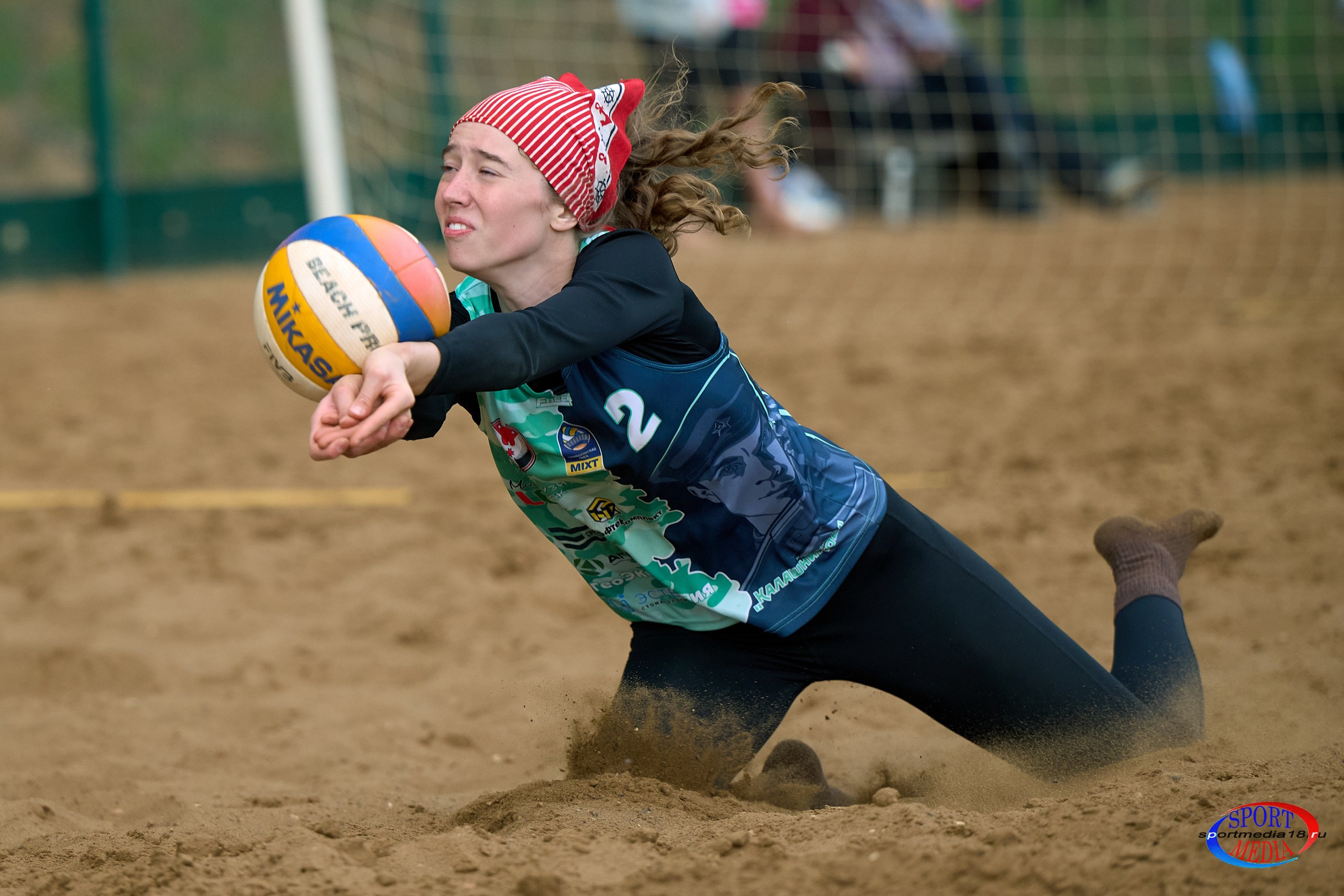 Пляжный волейбол. ПРИВОЛЖСКАЯ ЛИГА MIXT Ижевск 18.05.2025. Спортивный репортажный фотограф в Ижевске Сергей Мерзляков