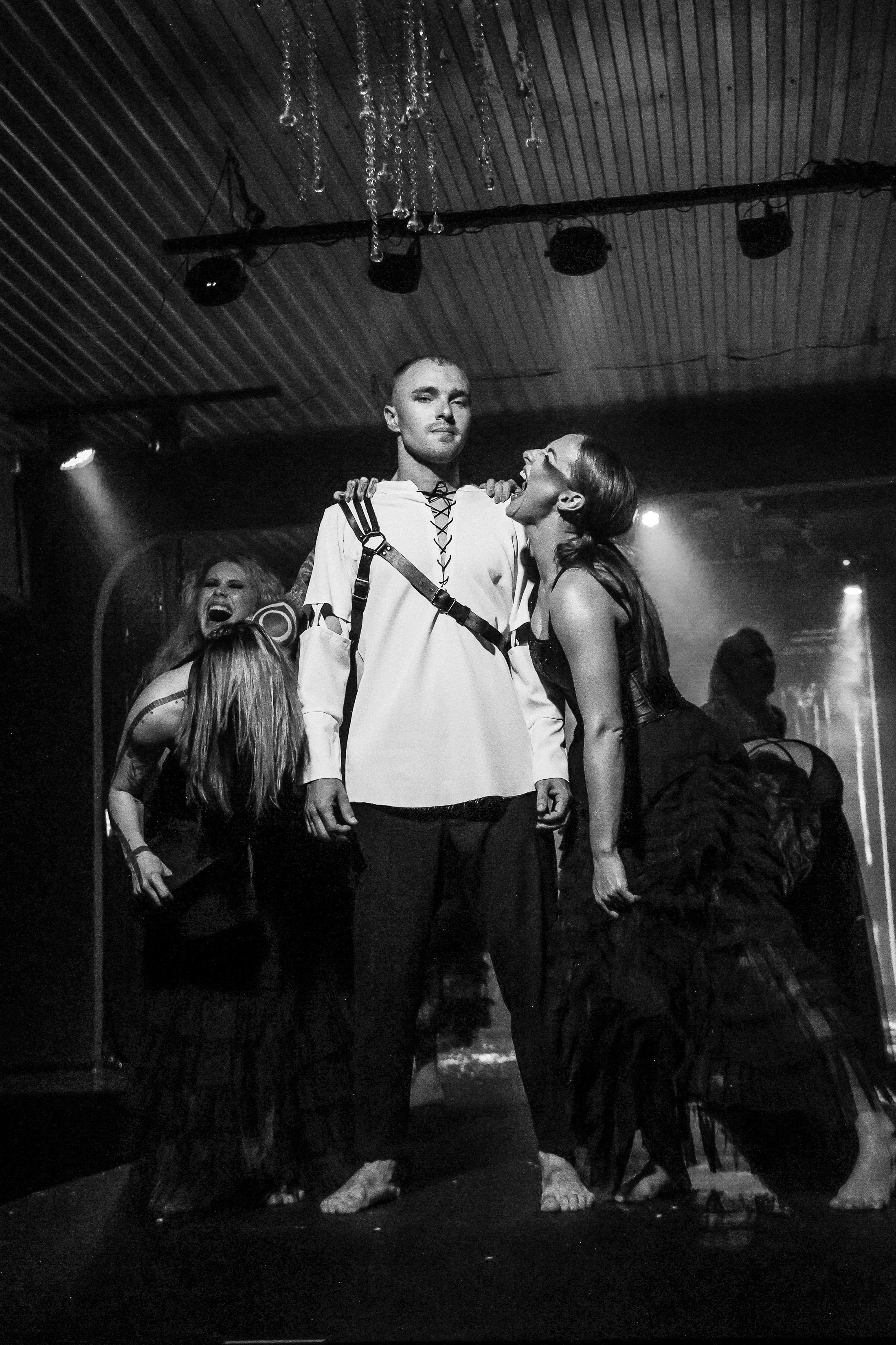 Пластический спектакль Онегин _ IVEX. Фотограф Юлия Мальцева