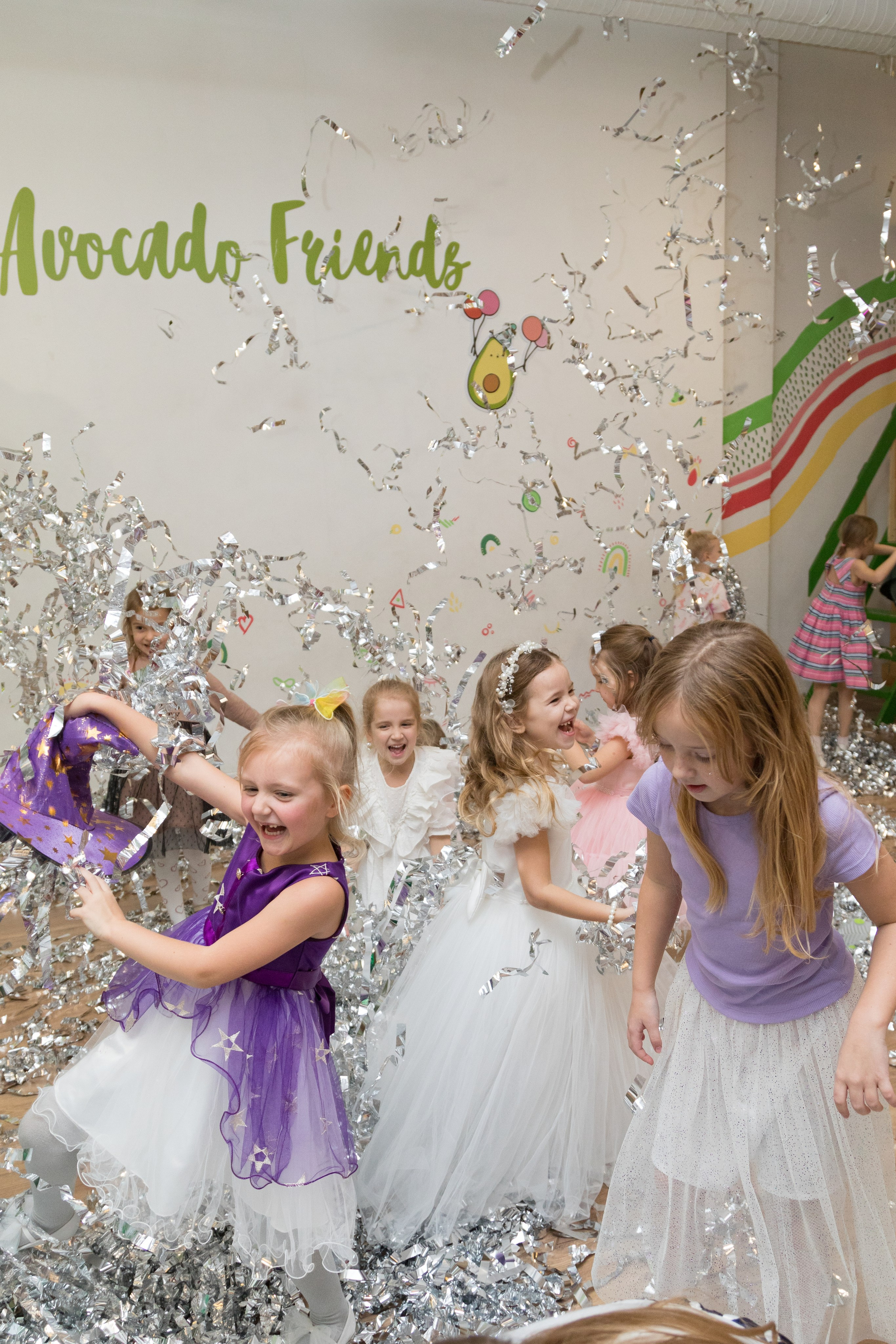 День рождения Василисы в Avocado friends, 6 лет. Детский и контент фотограф Надя Волкова Санкт-Петербург