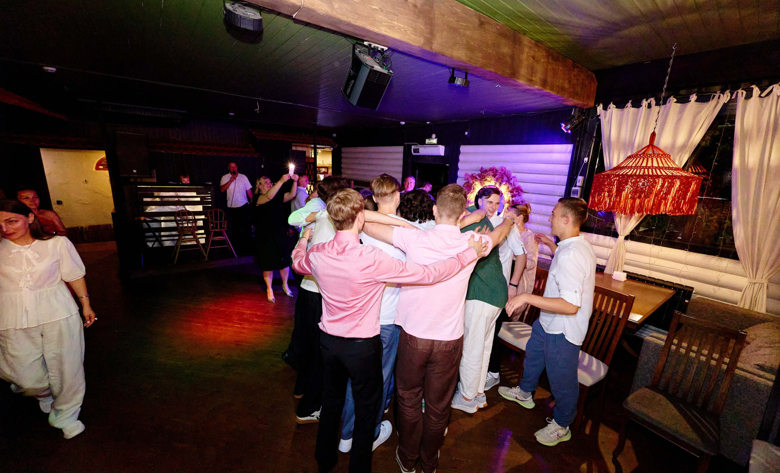 Выпускной 35 Сош. Фотограф Выпускные альбомы Таганрог Сергей Коробченко