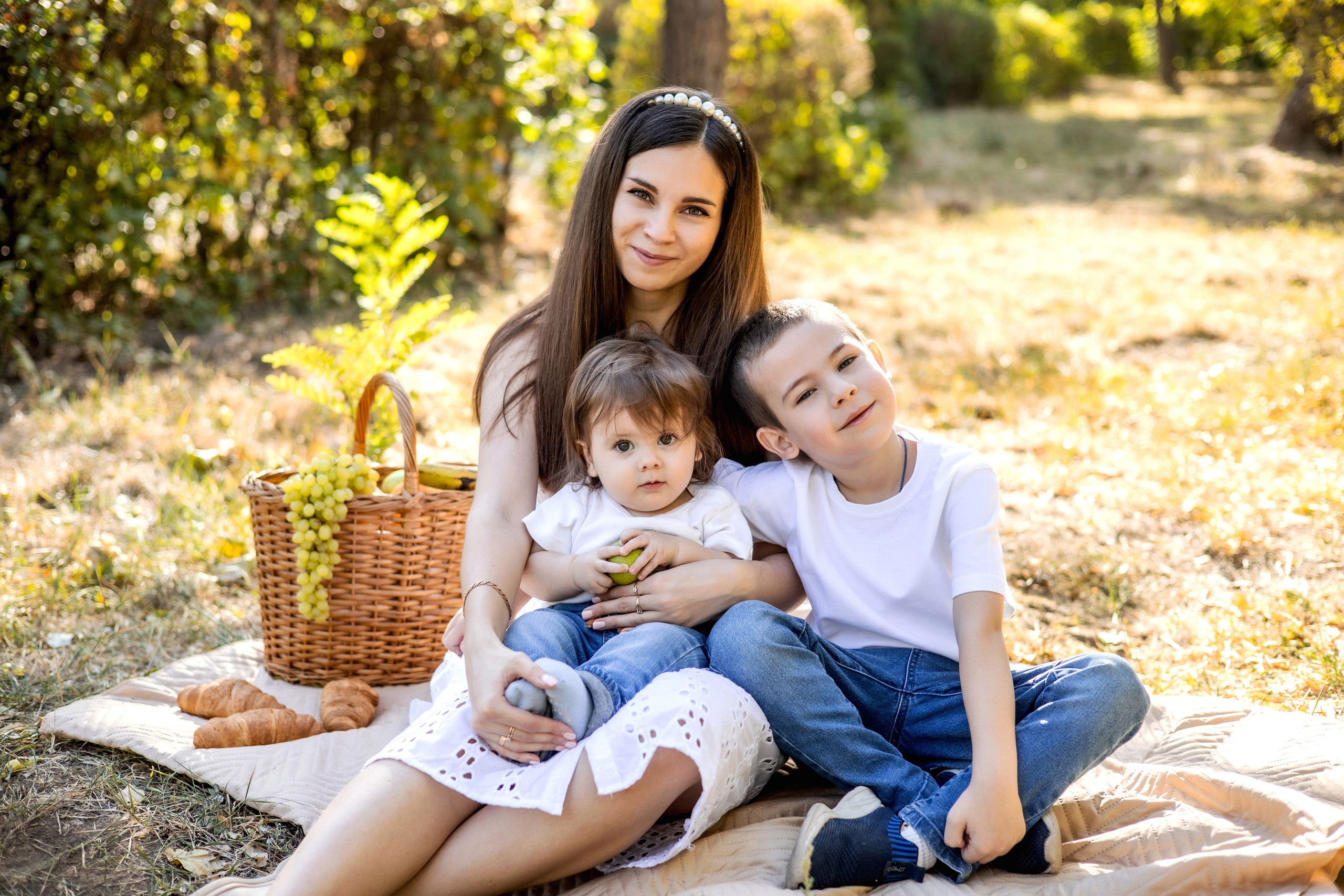 Артем, Юля и детки. Фотограф Надежда Лукьянова