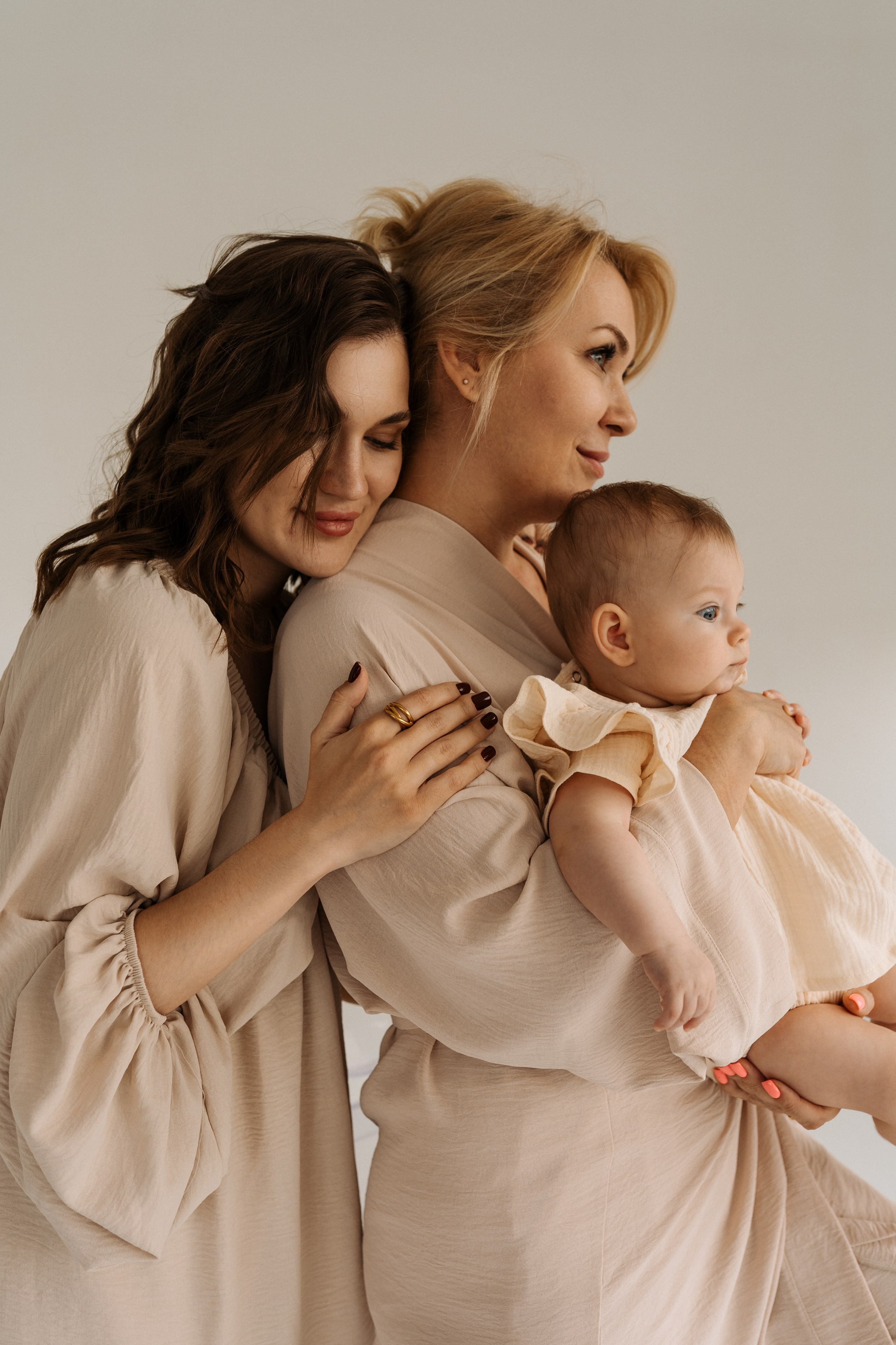 Семейная фотосессия в студии в Москве, семейный фотограф Анна Полушина. Свадебный фотограф в Москве Анна Полушина