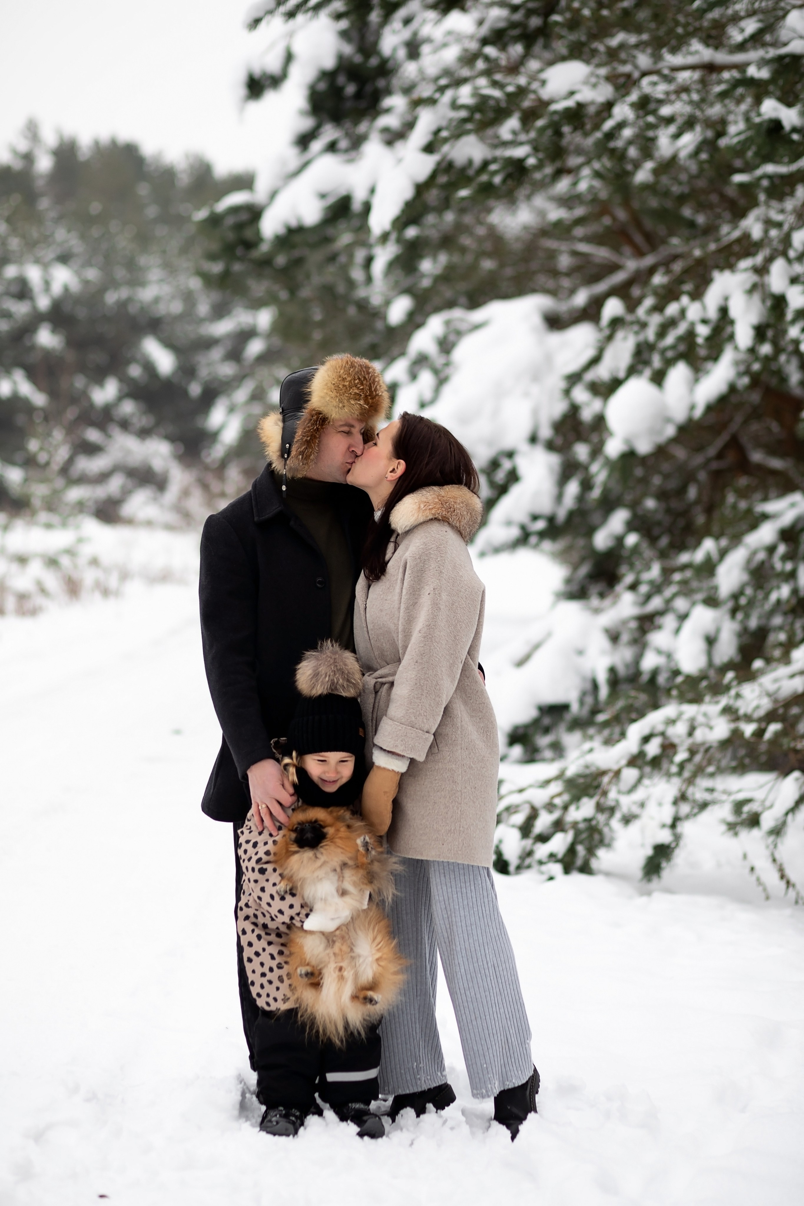 Сергей, Оля, Лера и Чупа. Главная