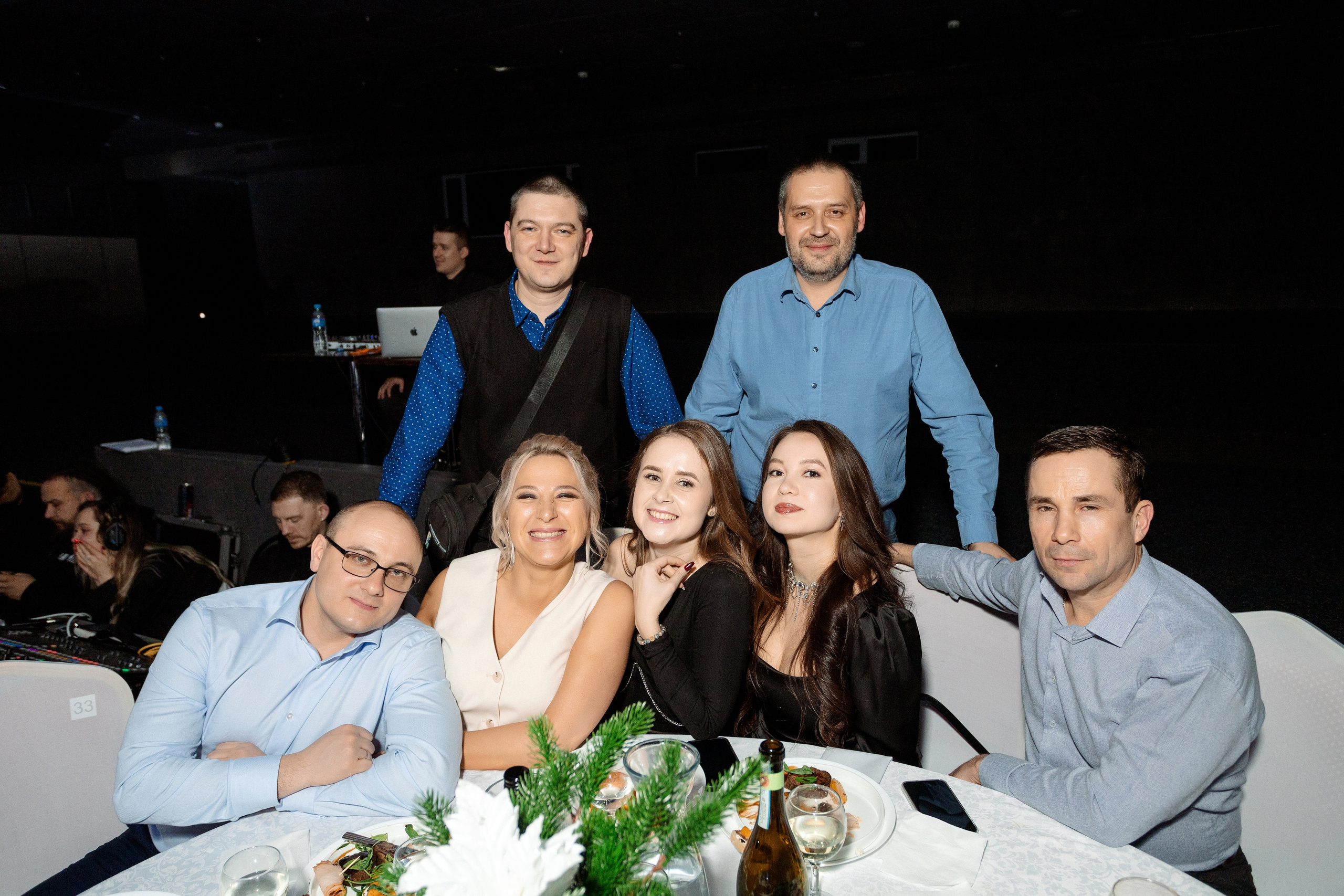 РЕПОРТАЖ: НОВЫЙ ГОД В ДК МЕТАЛЛУРГ. Профессиональный фотограф в Ижевске Леша Петров