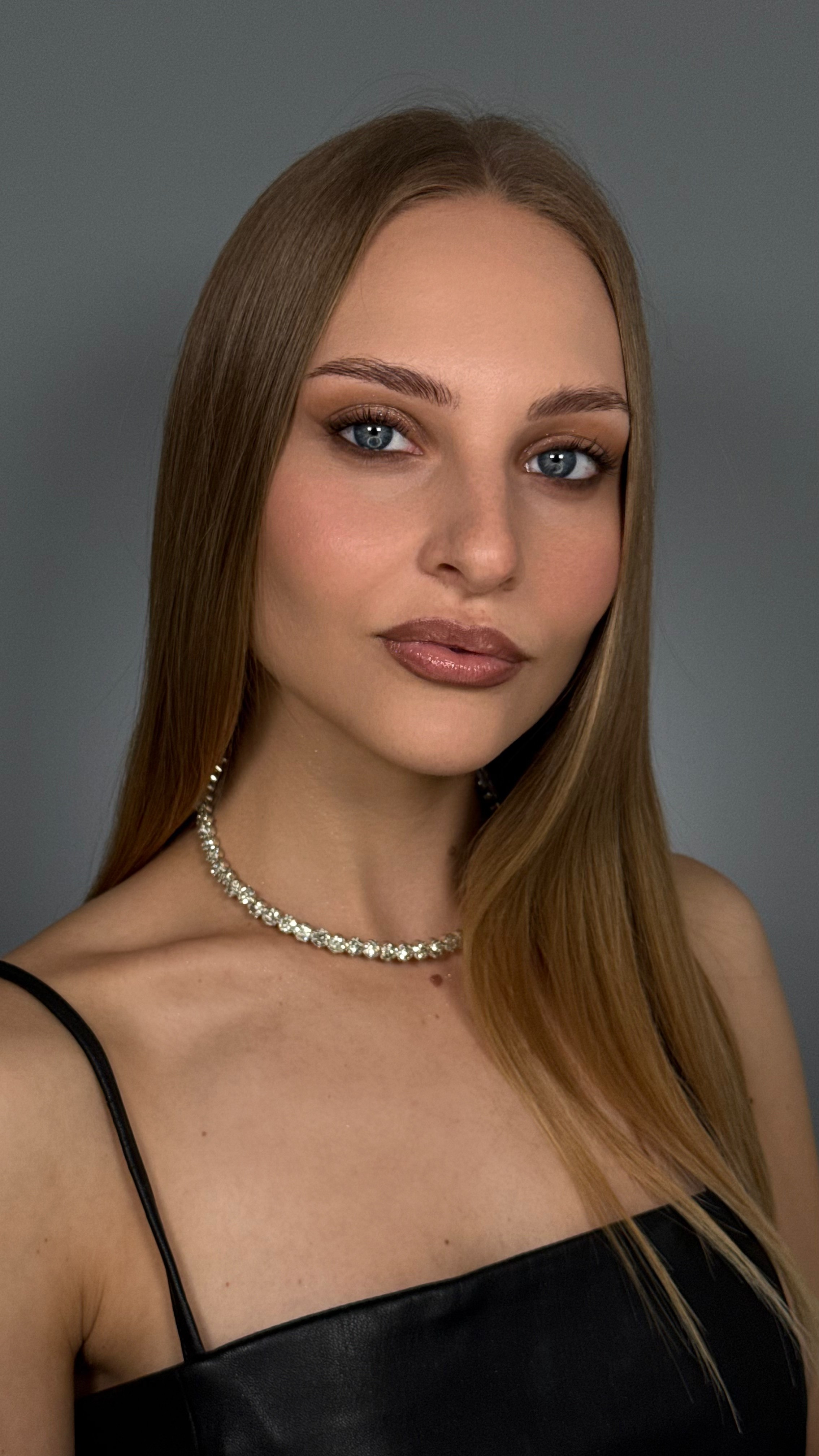 Образы. Студия визажистов, стилистов по прическам, бровистов и мастеров по ресницам